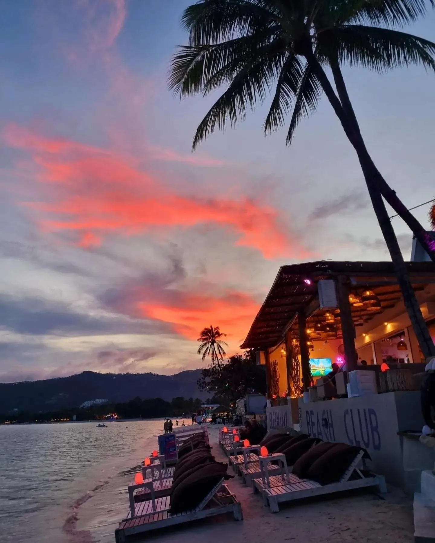Lounge or bar in Elephant Beach Club & Resort Samui
