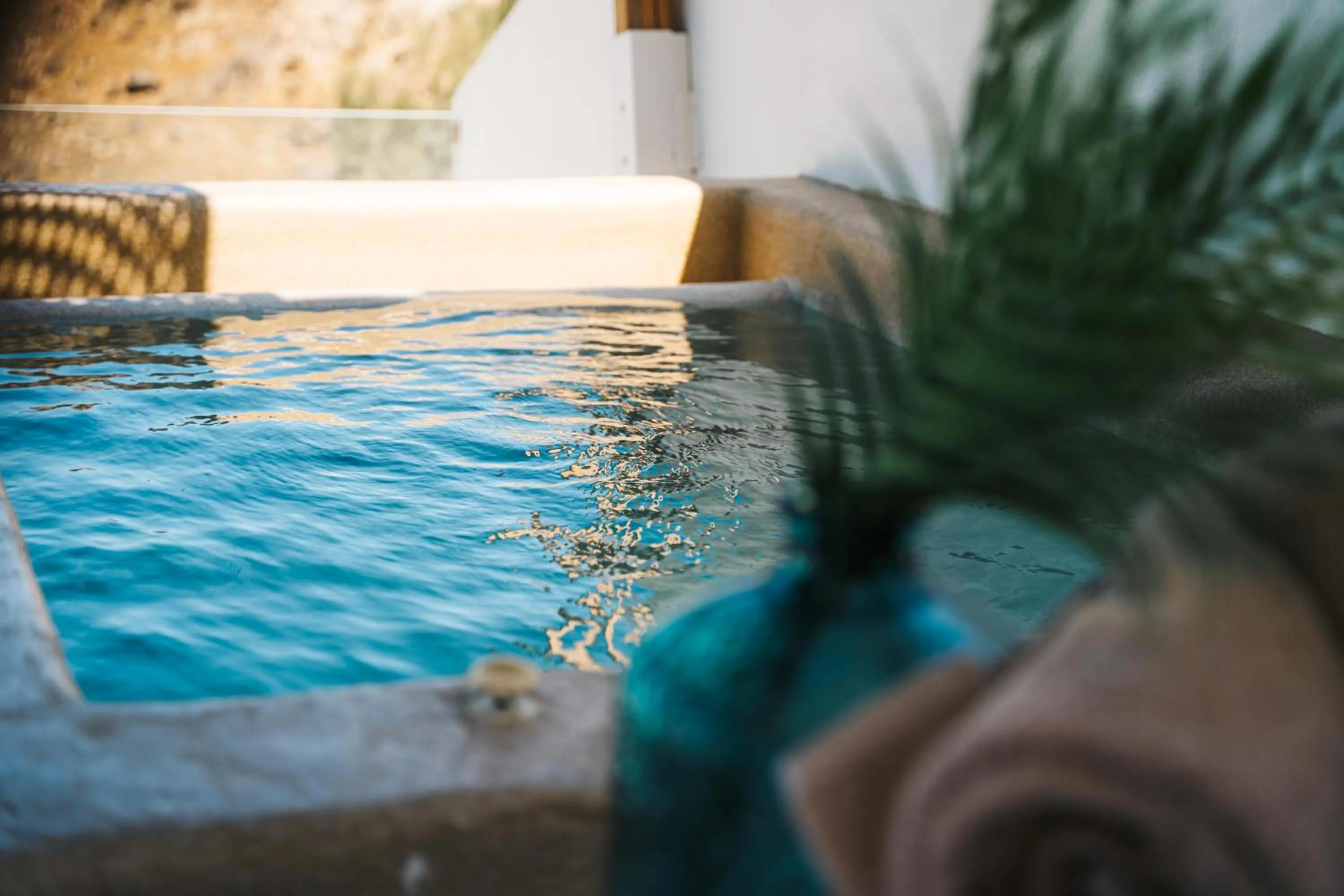 Swimming pool in Divino Caldera