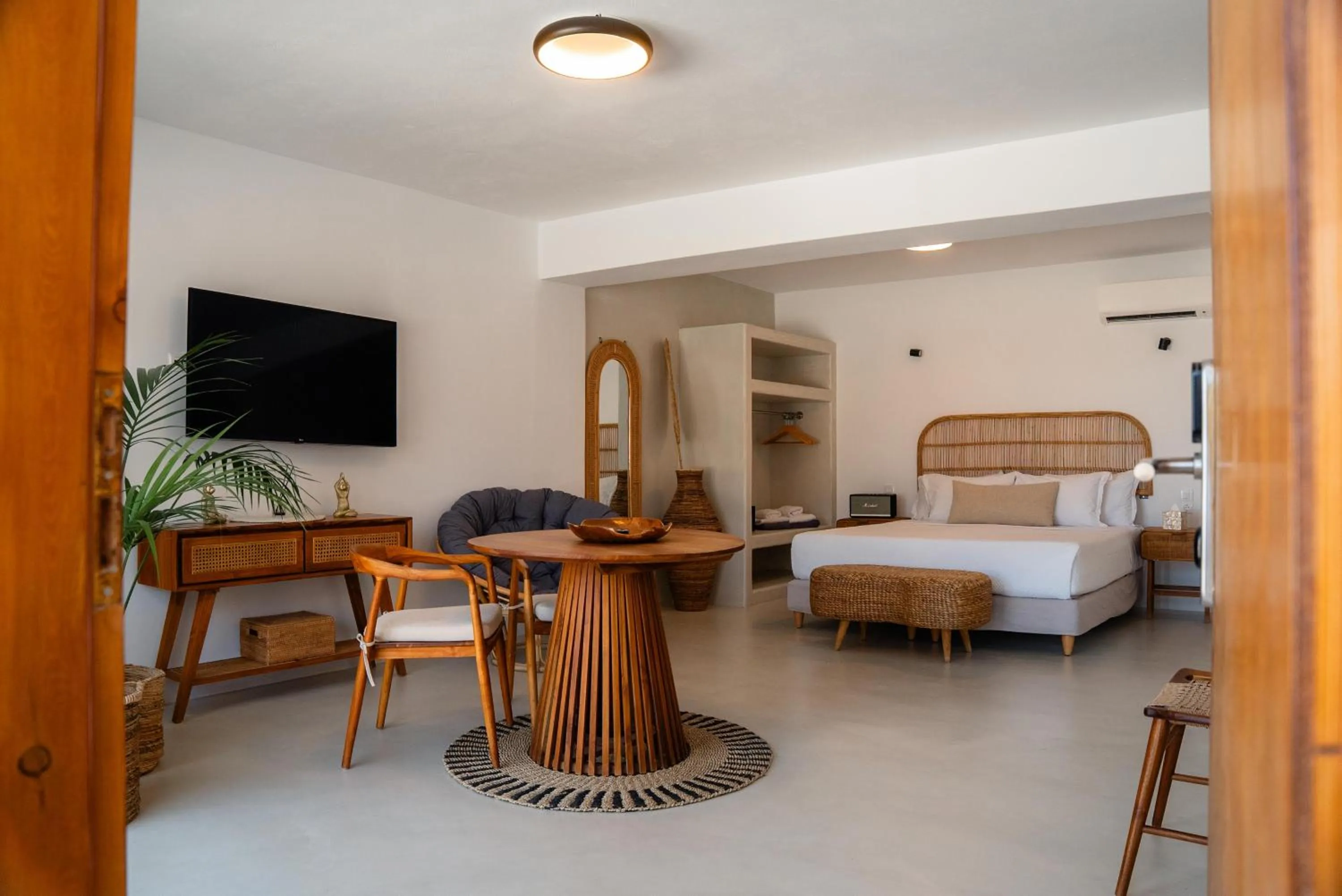 Photo of the whole room, Bed in Divino Caldera