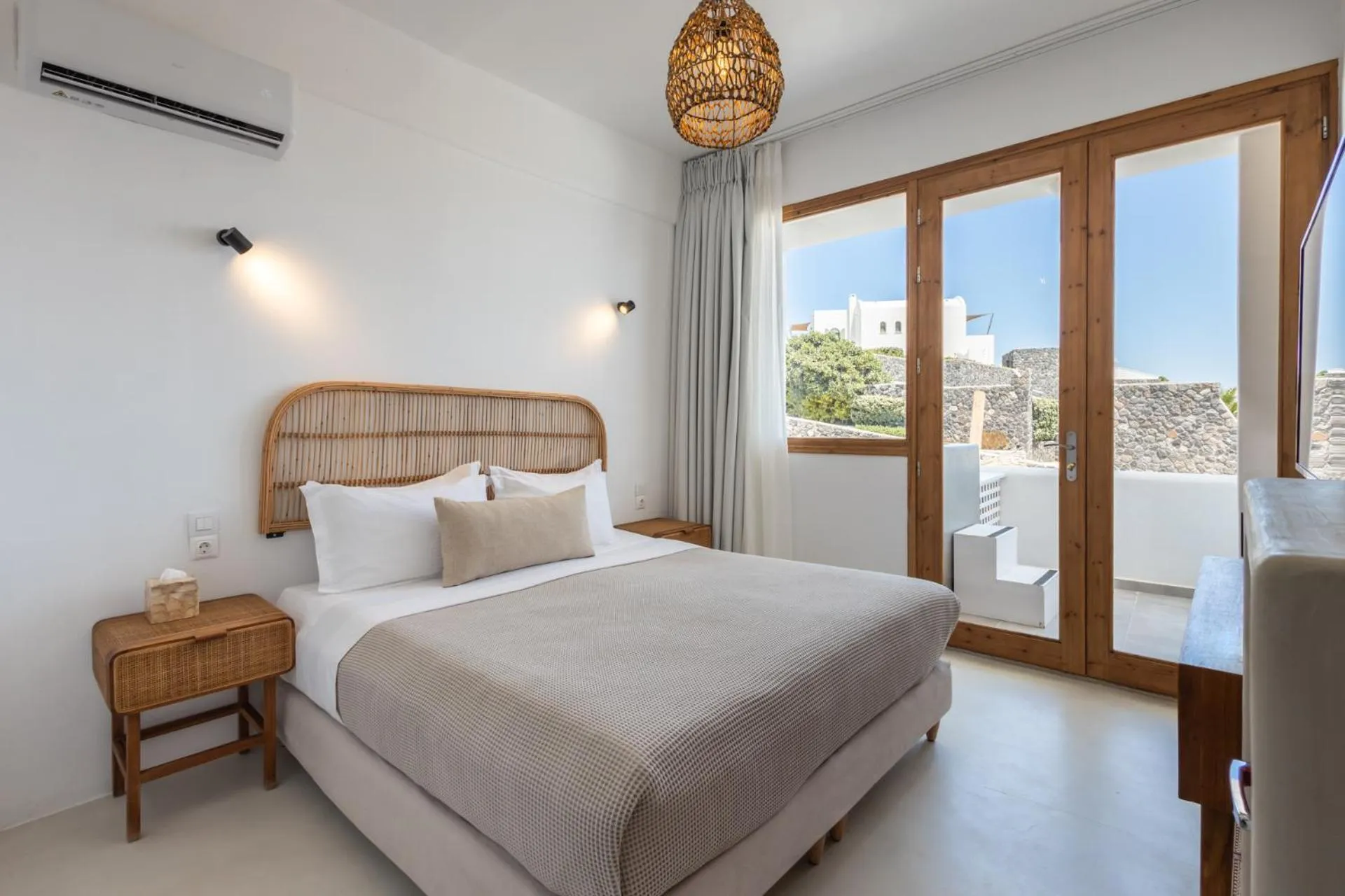 Bed in Divino Caldera