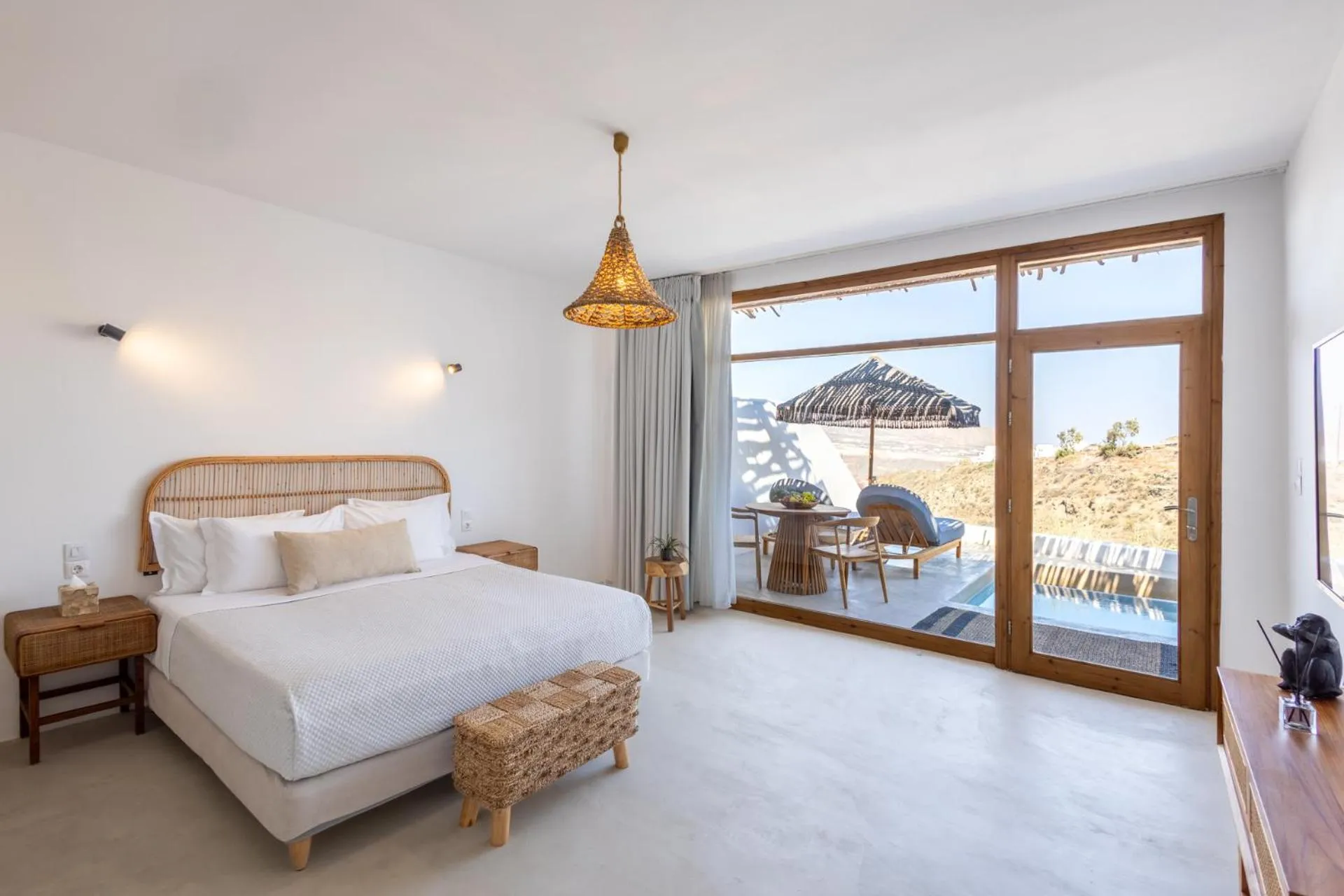 Photo of the whole room, Bed in Divino Caldera