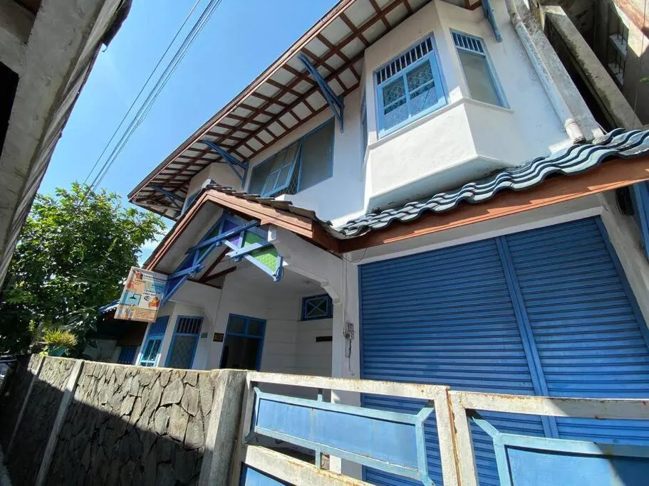 Property building in Singgah Macanan