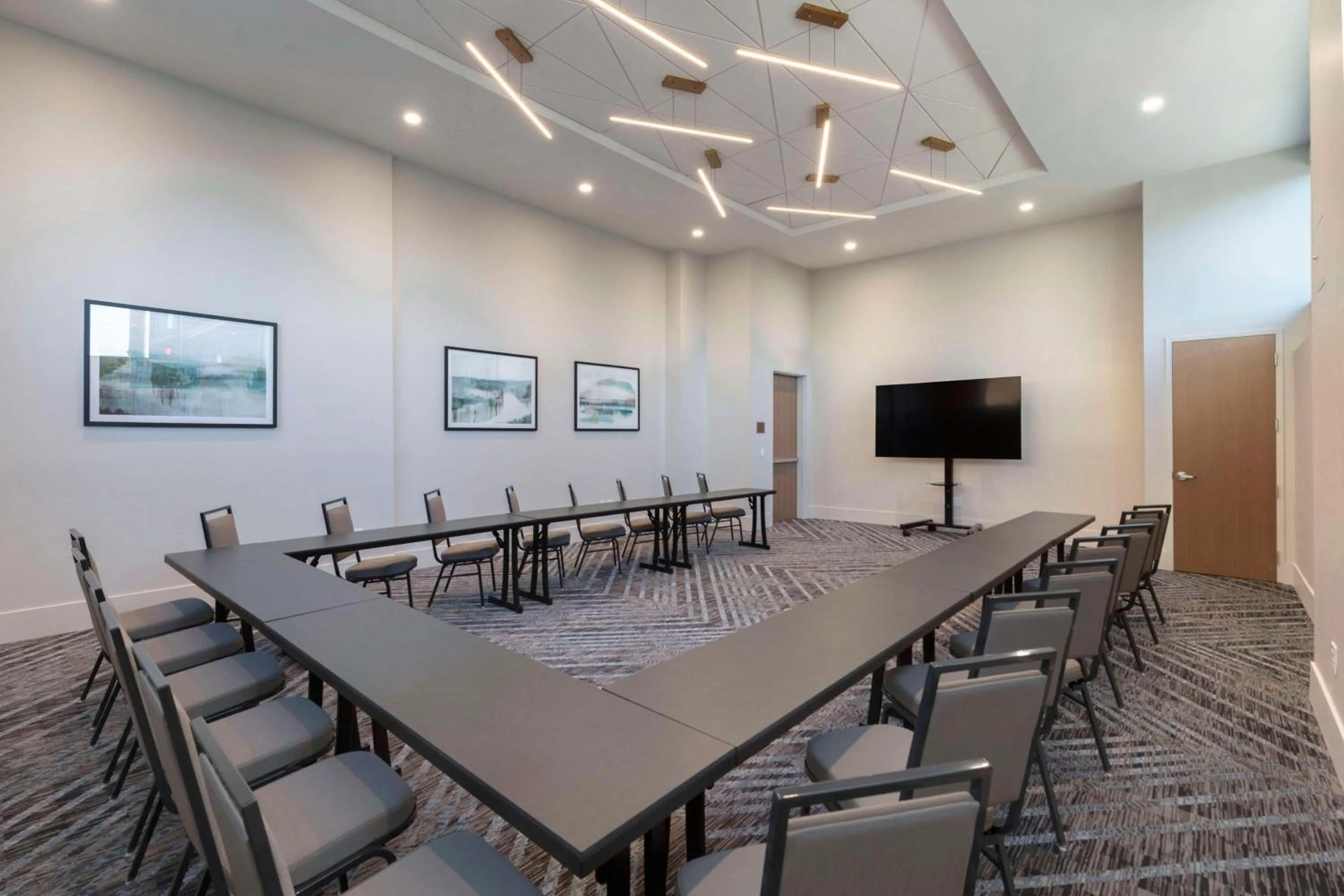 Meeting/conference room in Embassy Suites By Hilton Asheville Downtown