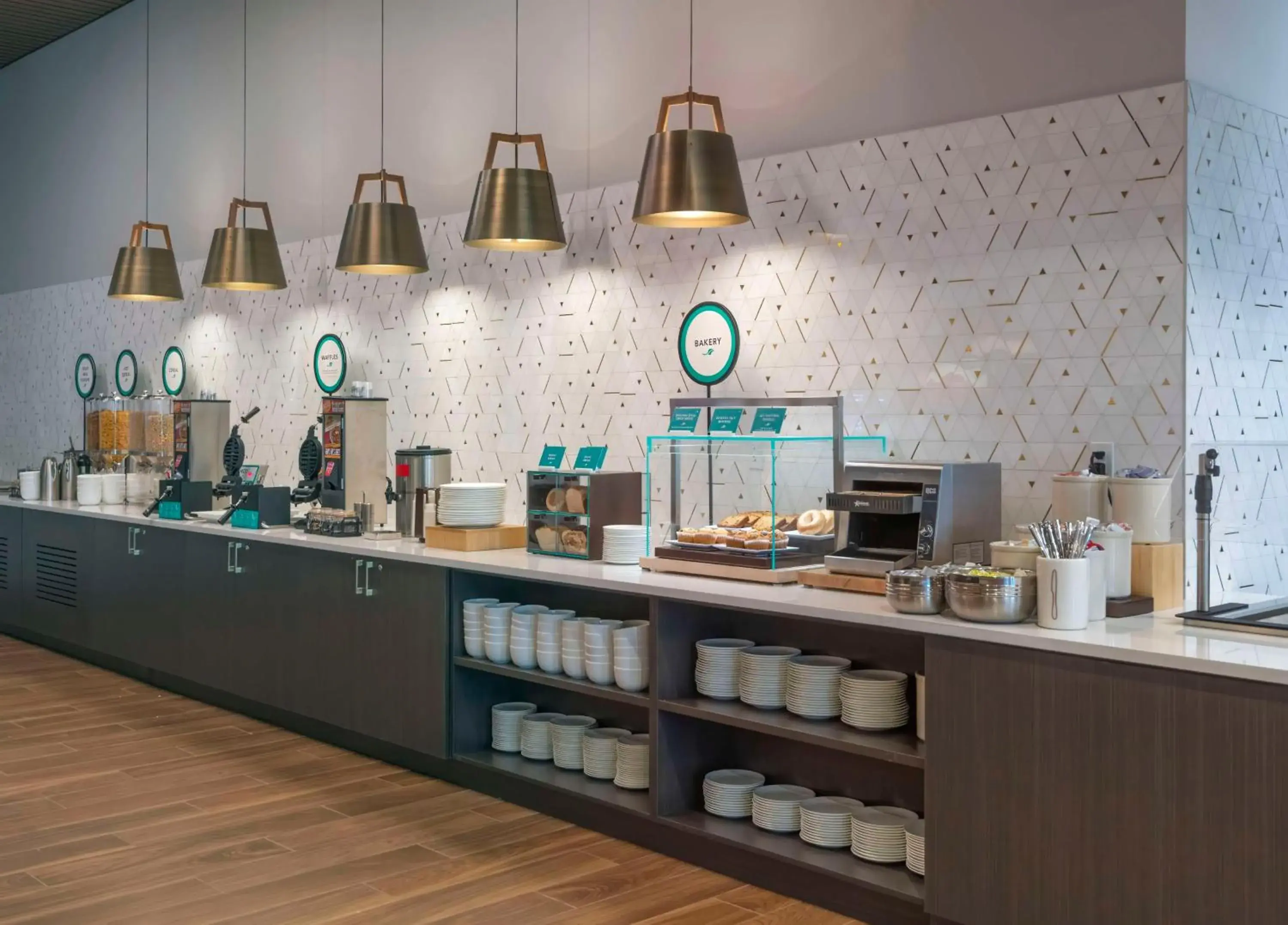 Restaurant/places to eat in Embassy Suites By Hilton Asheville Downtown Restaurant/places to eat in Embassy Suites By Hilton Asheville Downtown