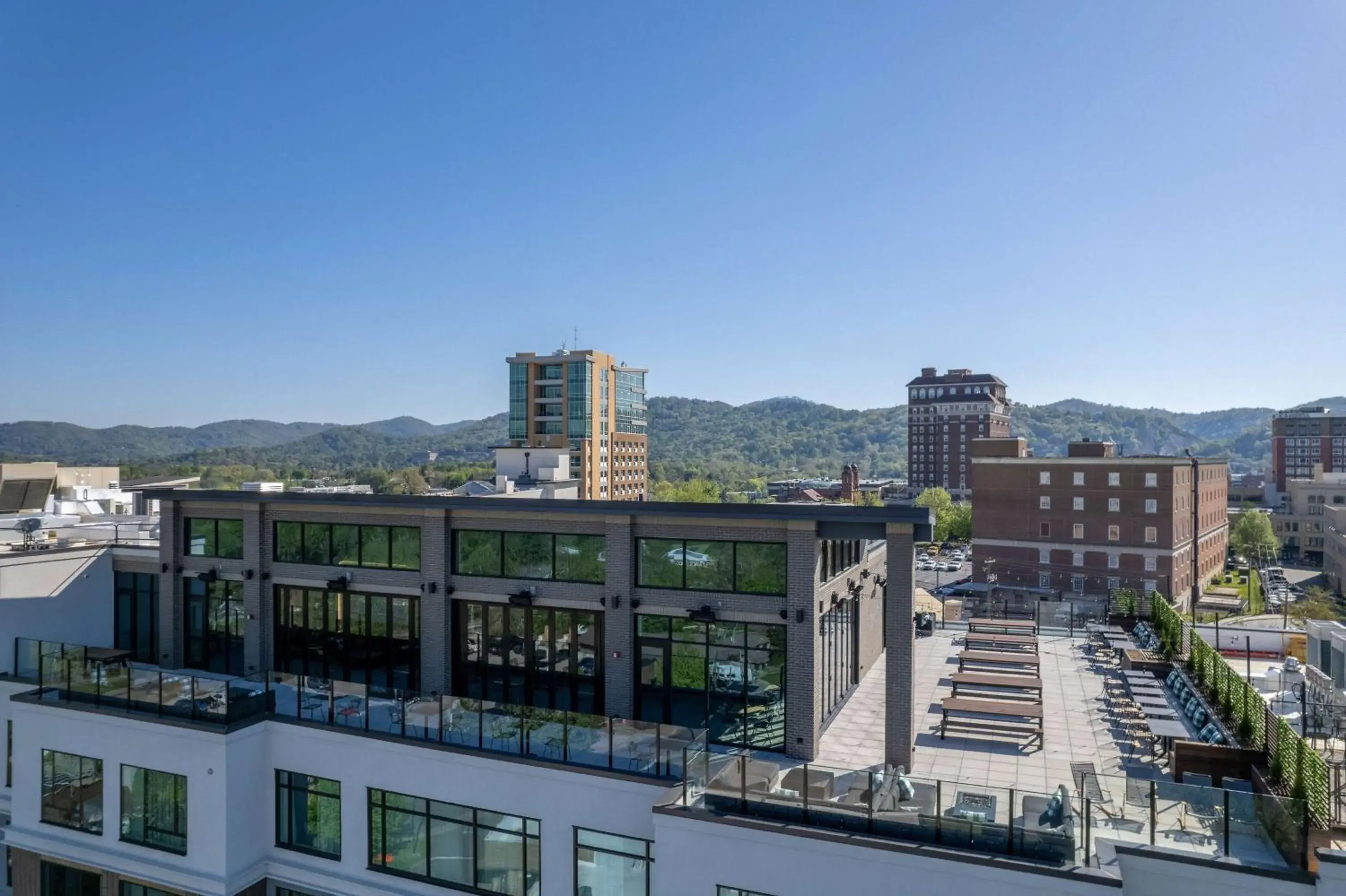 Restaurant/places to eat in Embassy Suites By Hilton Asheville Downtown Restaurant/places to eat in Embassy Suites By Hilton Asheville Downtown