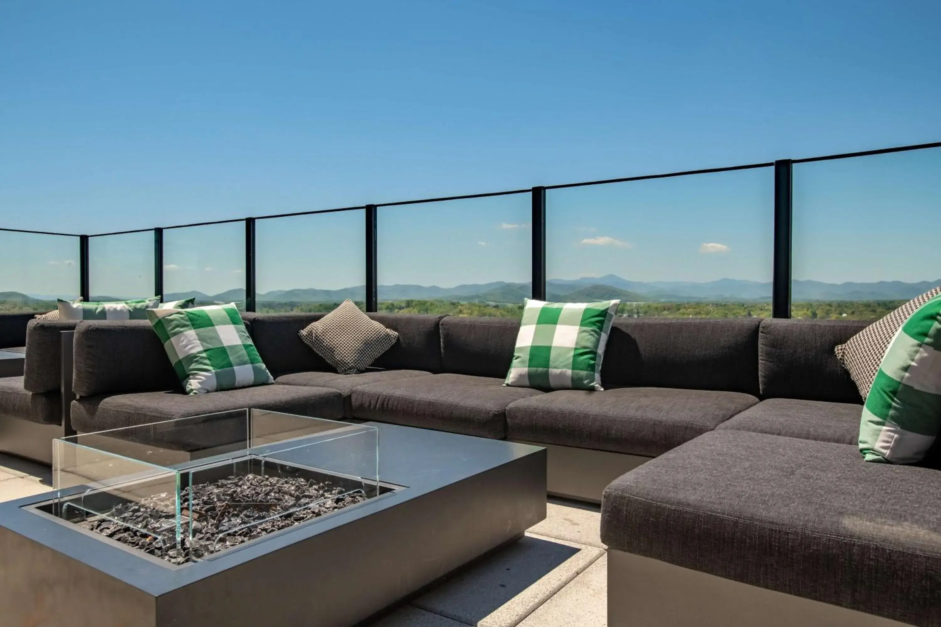 Restaurant/places to eat in Embassy Suites By Hilton Asheville Downtown Restaurant/places to eat in Embassy Suites By Hilton Asheville Downtown