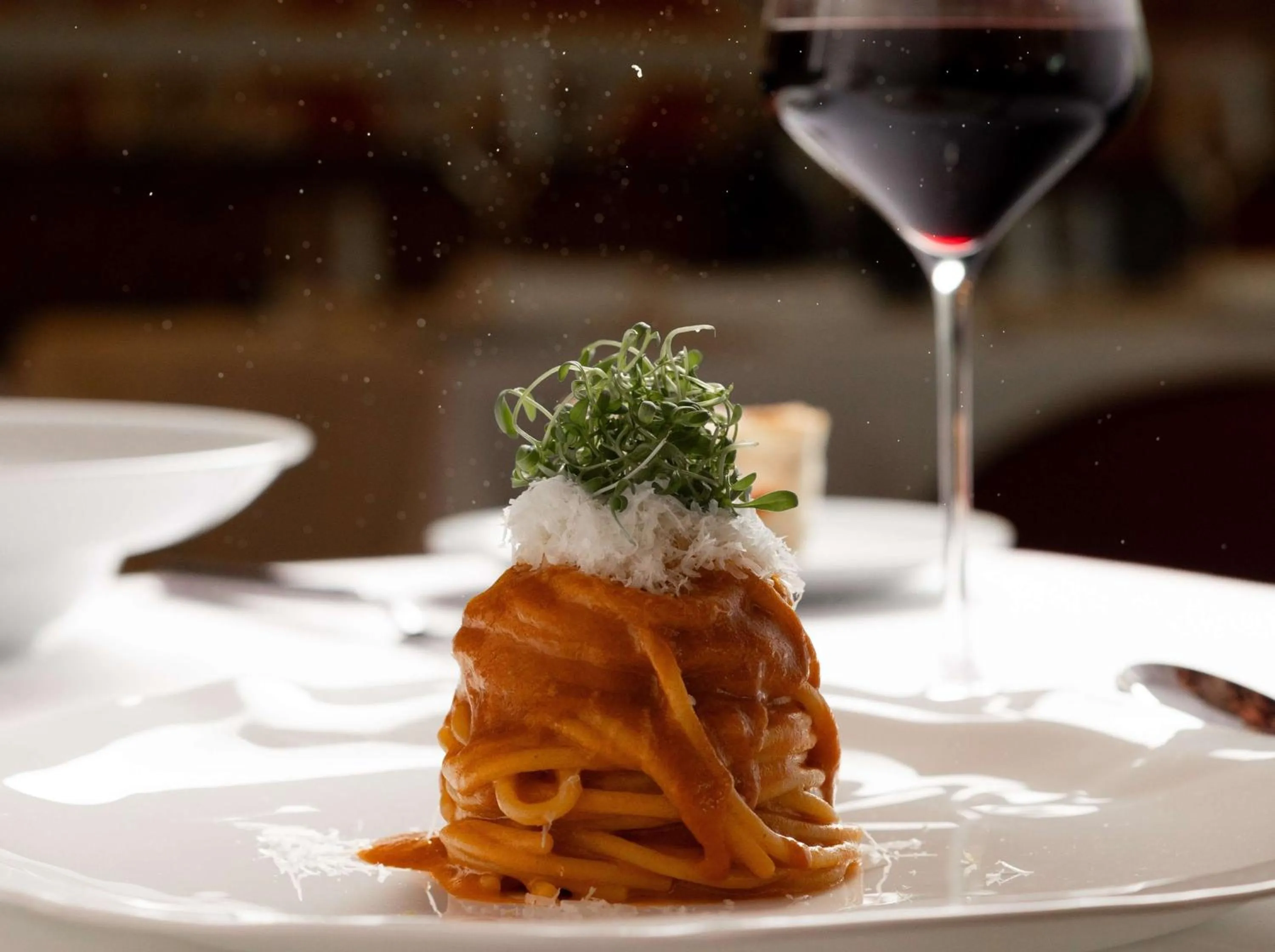 Dining area in Legacy Hotel Cascais, Curio Collection By Hilton