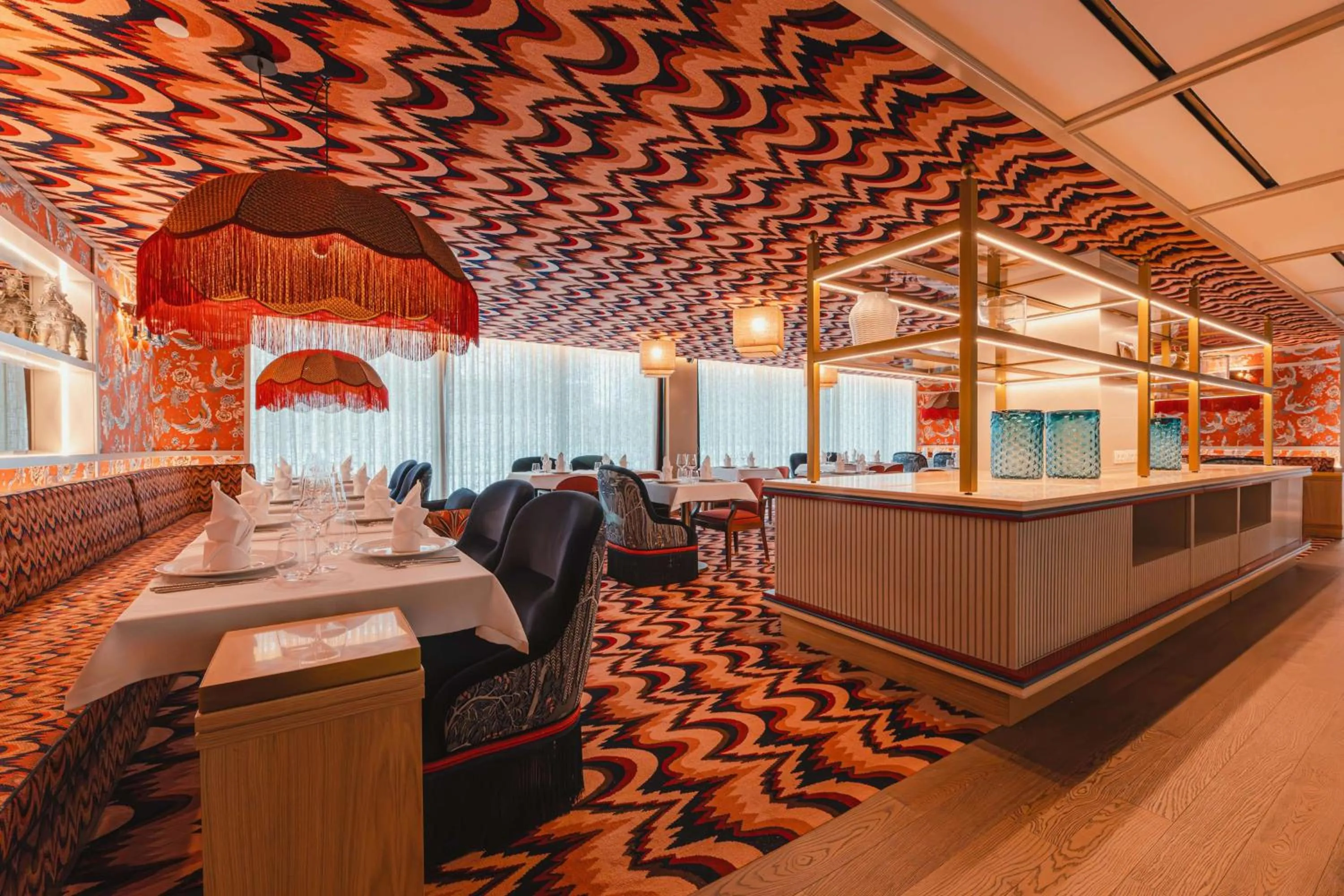 Restaurant/places to eat in Legacy Hotel Cascais, Curio Collection By Hilton