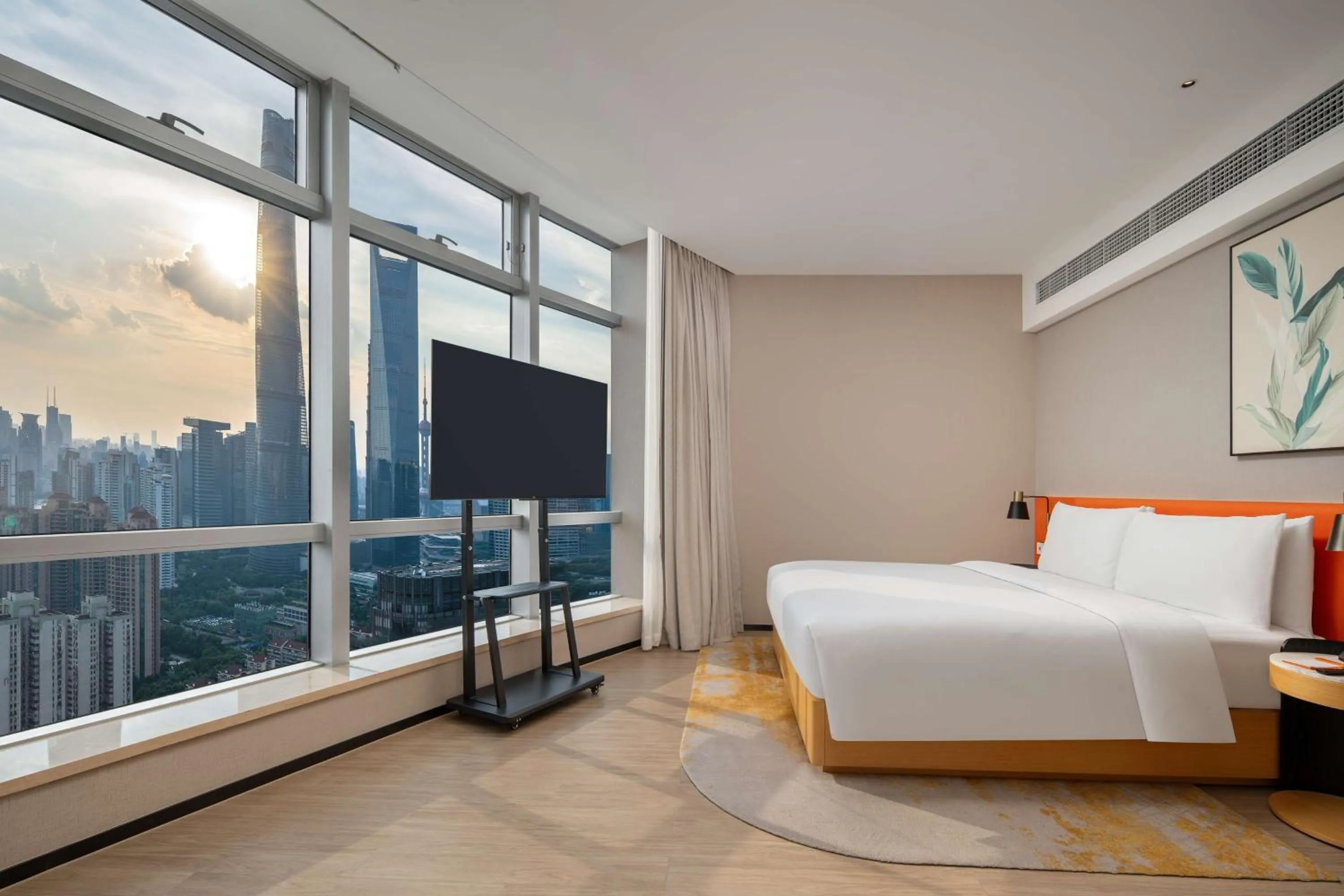 Bed in Hilton Garden Inn Shanghai Lujiazui