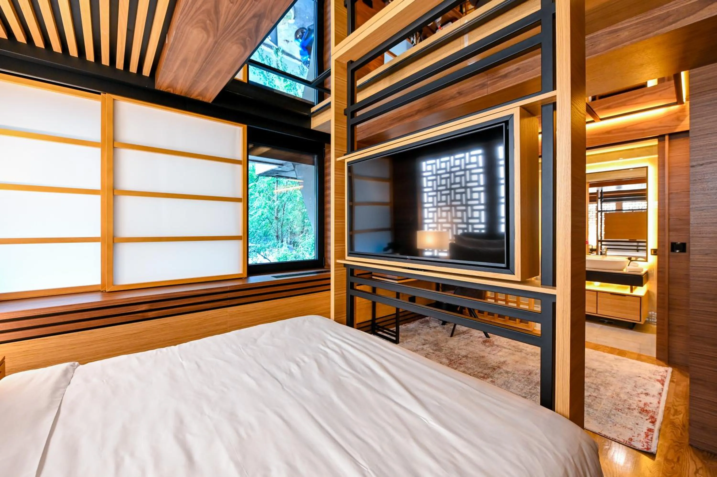 Bed in Hanami Design Hotel