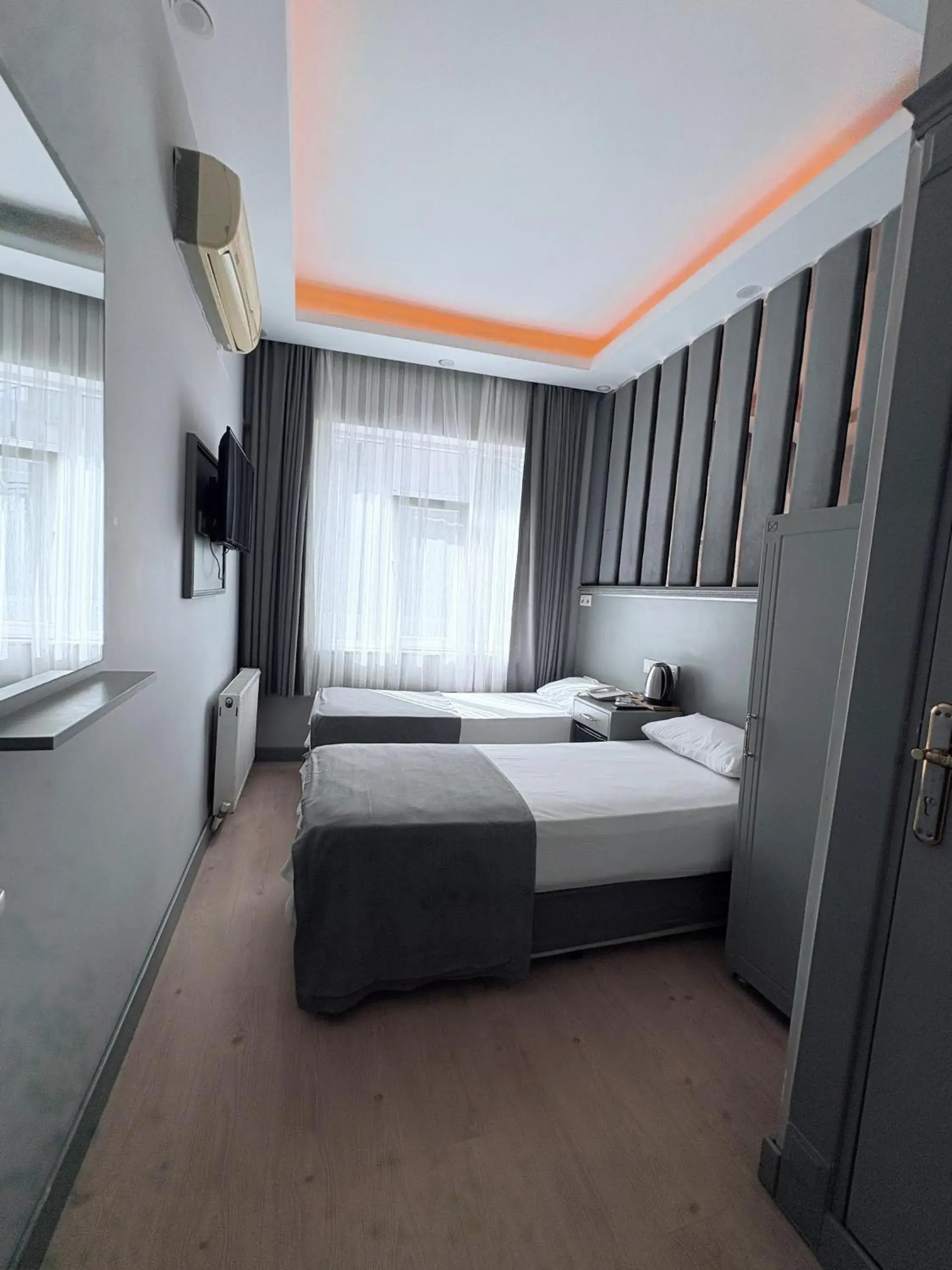 Standard Twin Room in Crowned Plus Hotel Standard Twin Room in Crowned Plus Hotel