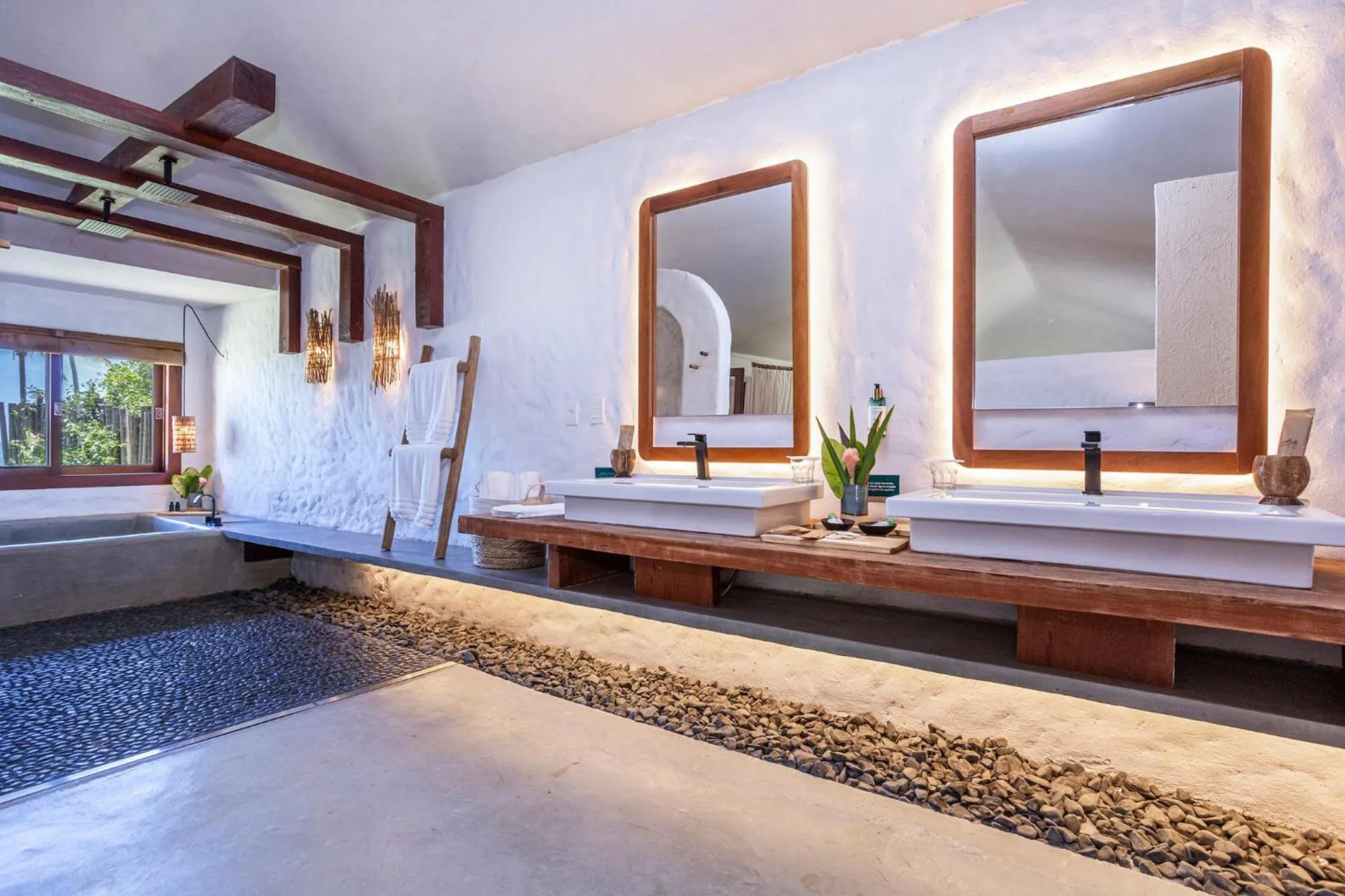 Bathroom, Bed in Reserva Jacumã Boutique Hotel