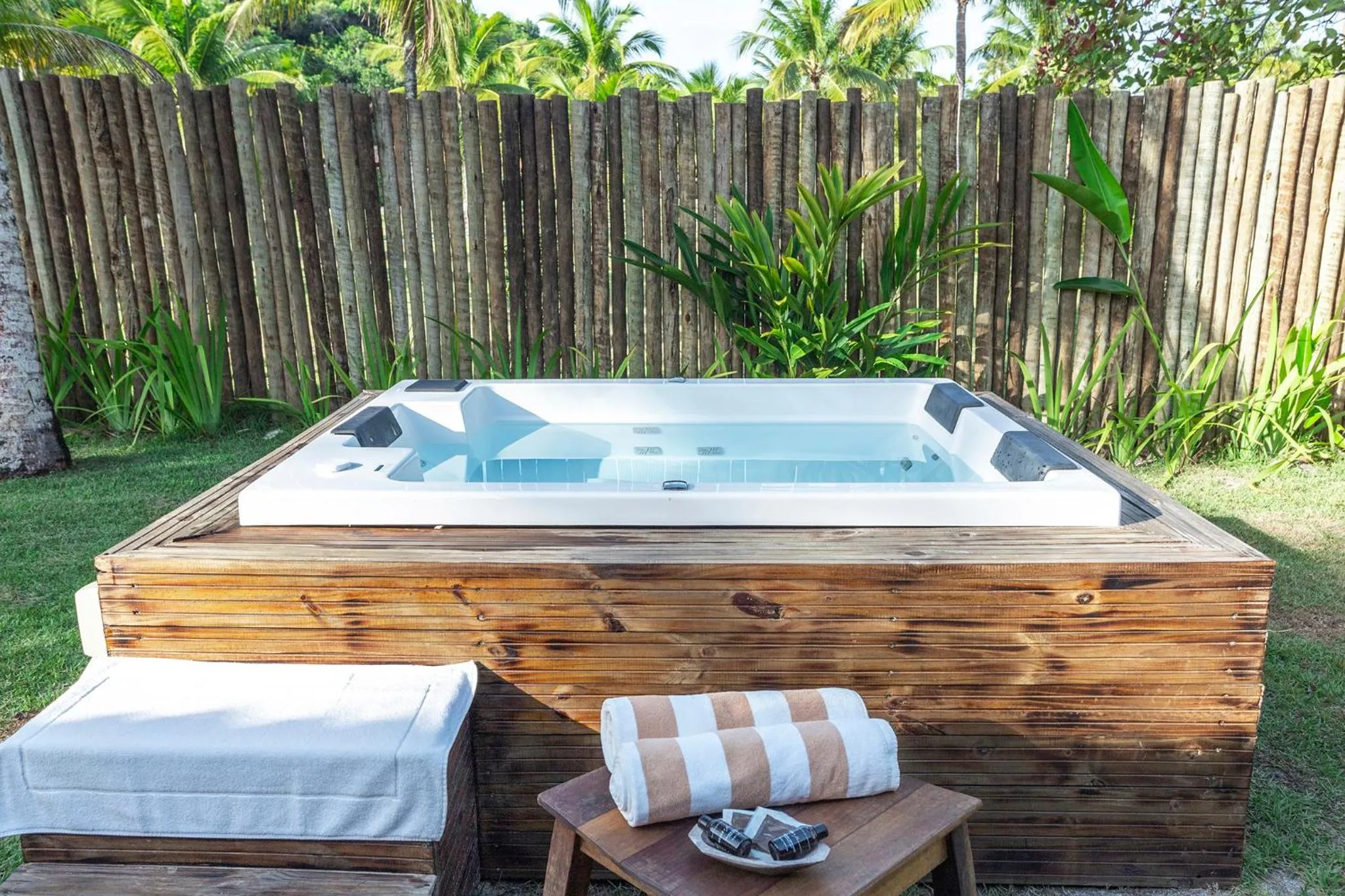 Hot Tub in Reserva Jacumã Boutique Hotel