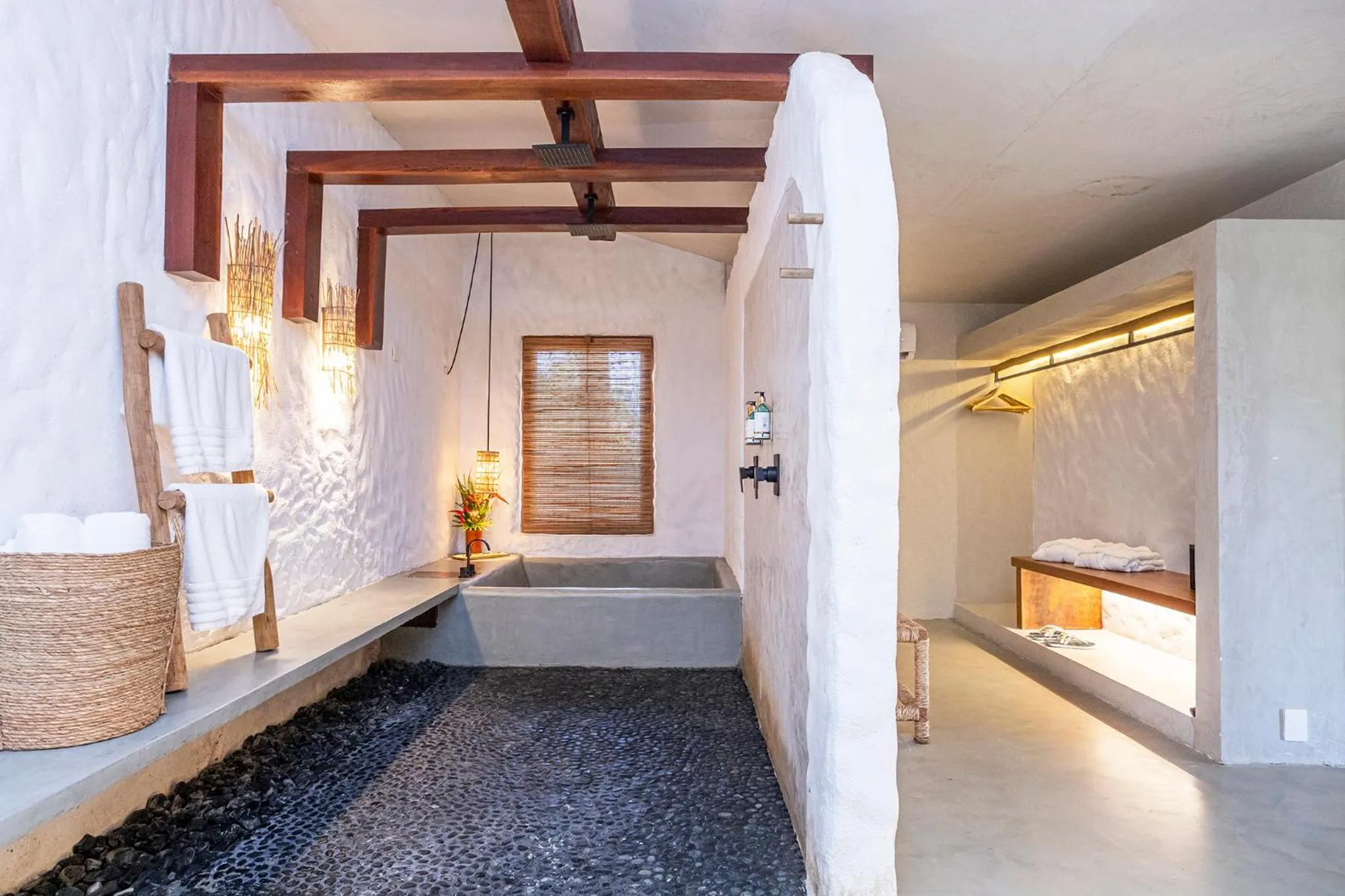 Bathroom, Bed in Reserva Jacumã Boutique Hotel