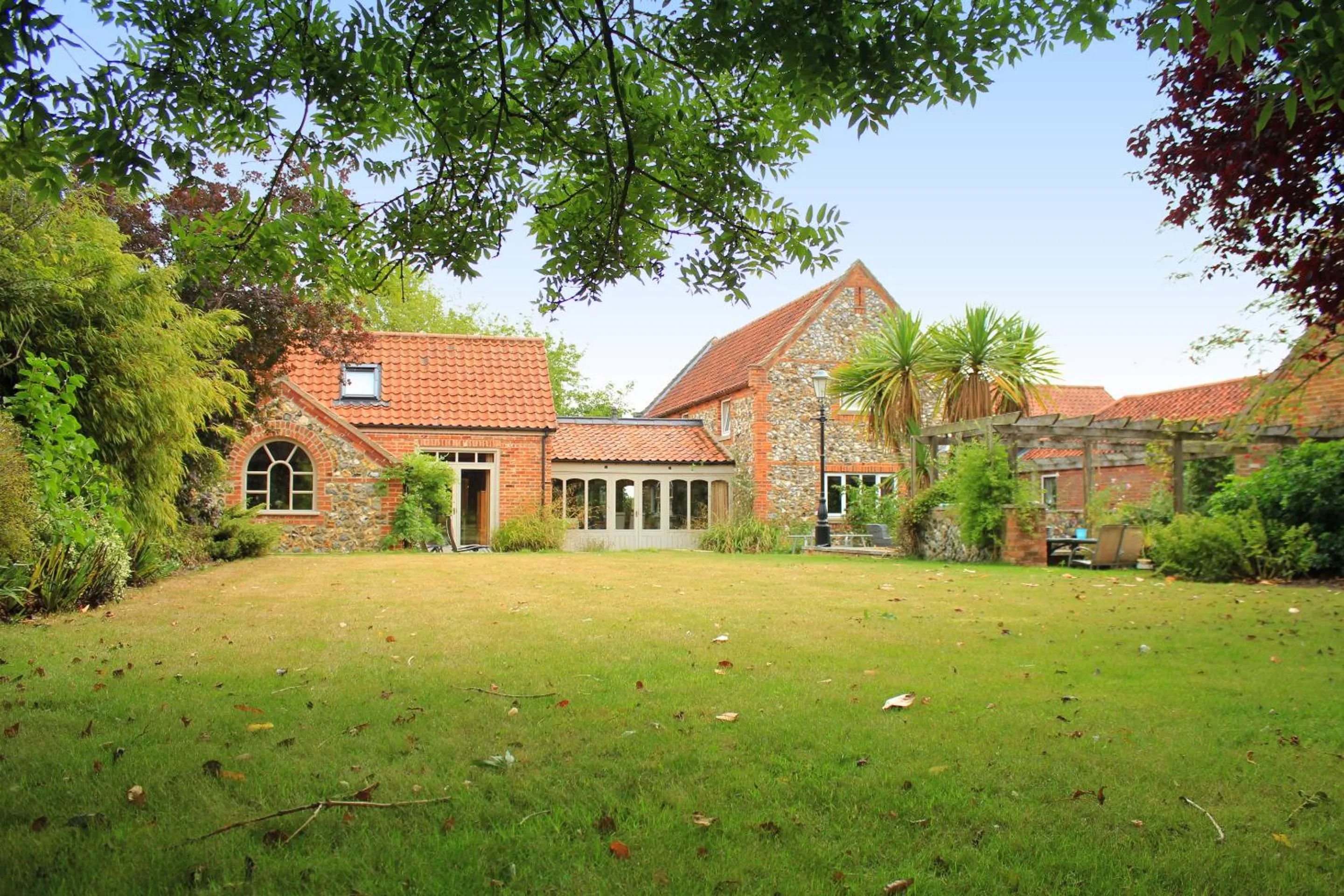 Property building in Woodman's Farm