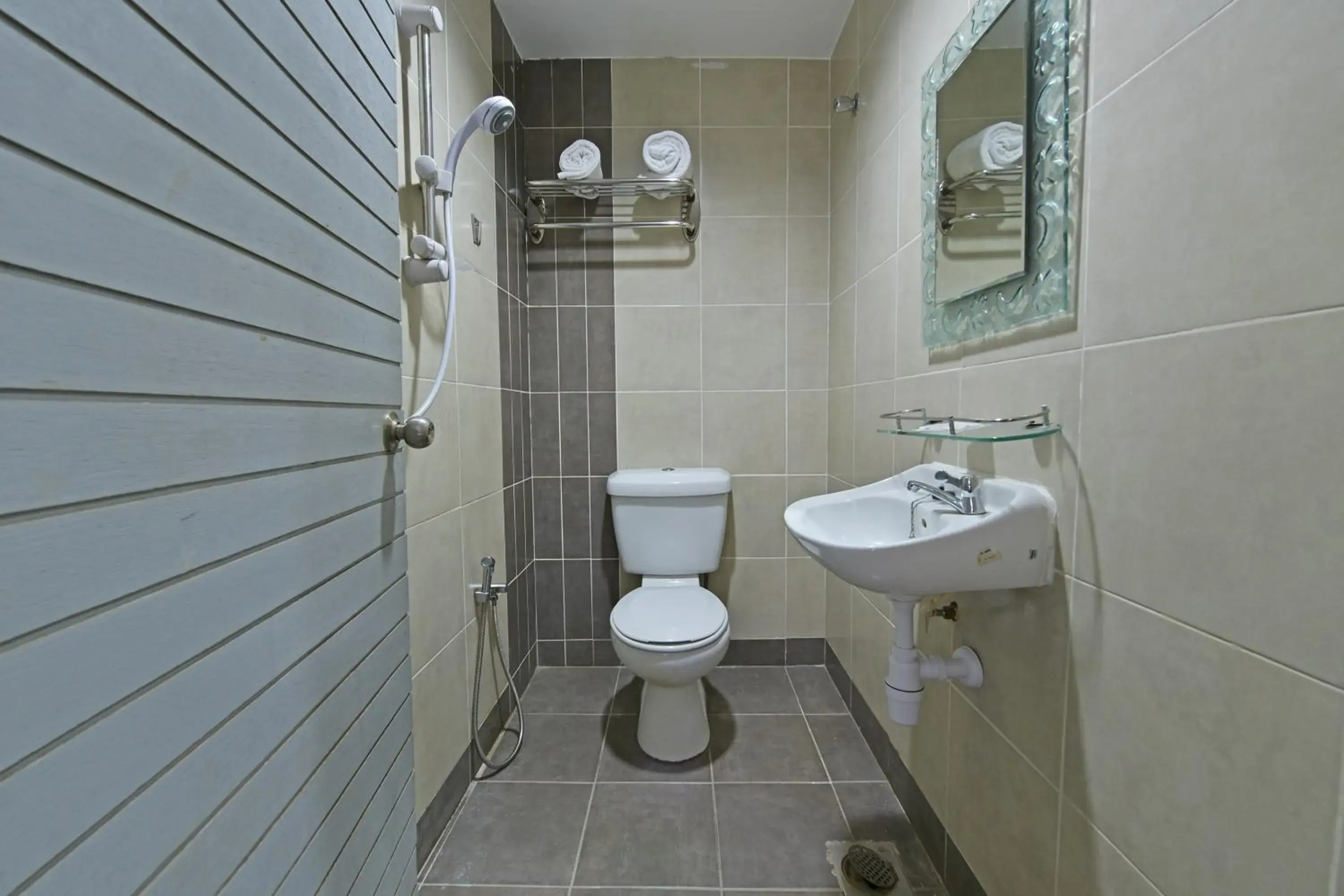 Deluxe Twin Room in Super OYO 90780 J Hotel Bukit Bintang Deluxe Twin Room in Super OYO 90780 J Hotel Bukit Bintang