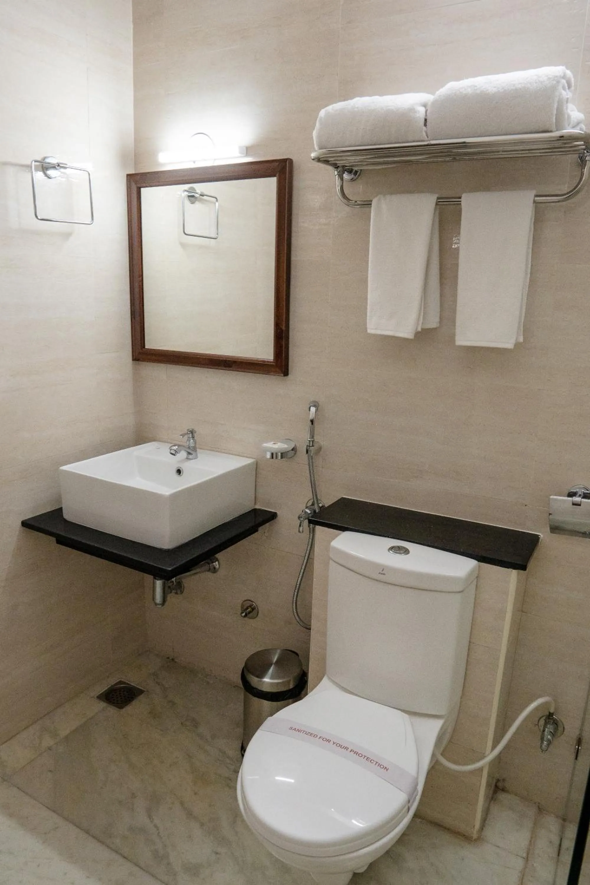 Toilet in Palais de Pondichéry