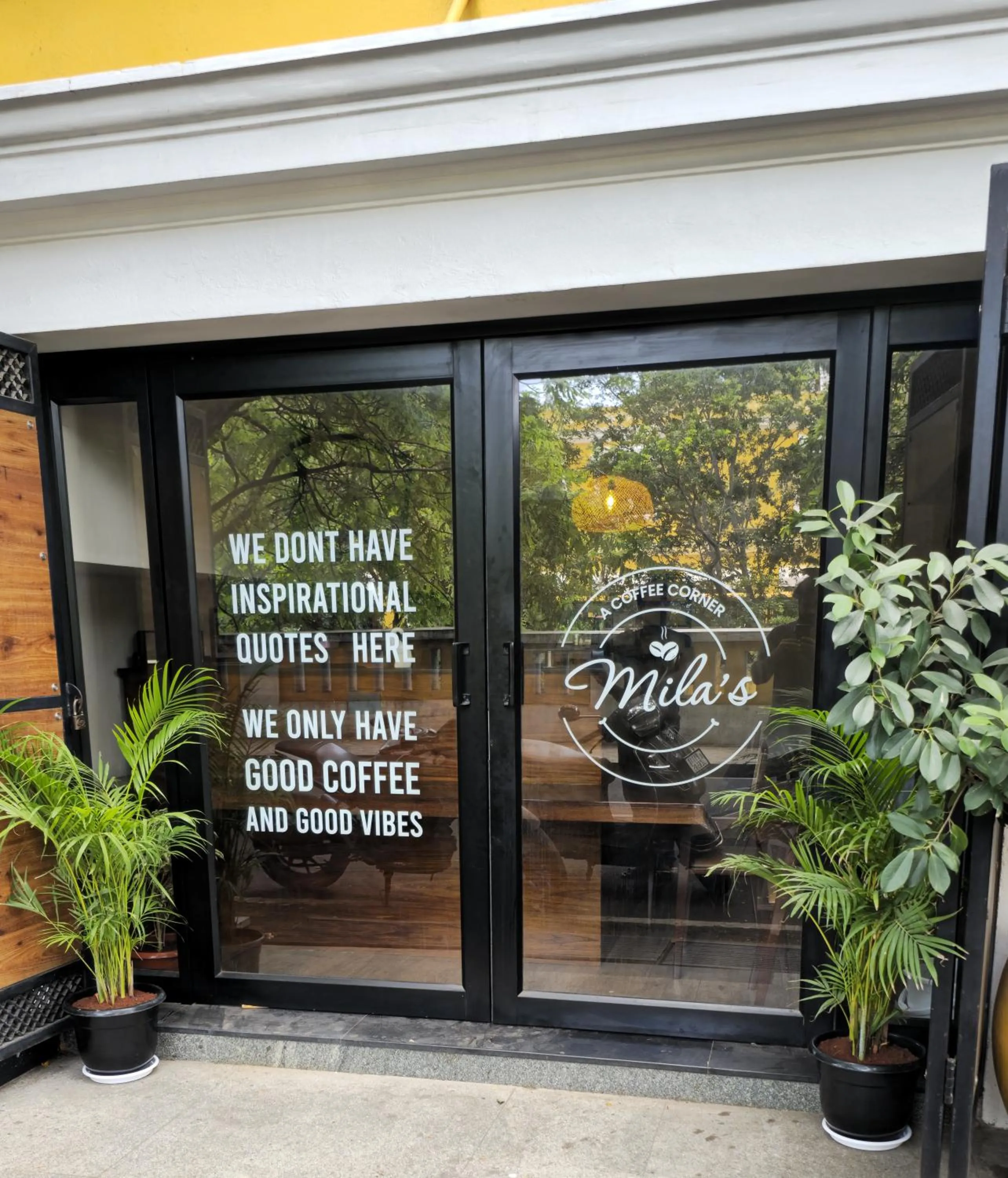 Restaurant/places to eat in Palais de Pondichéry