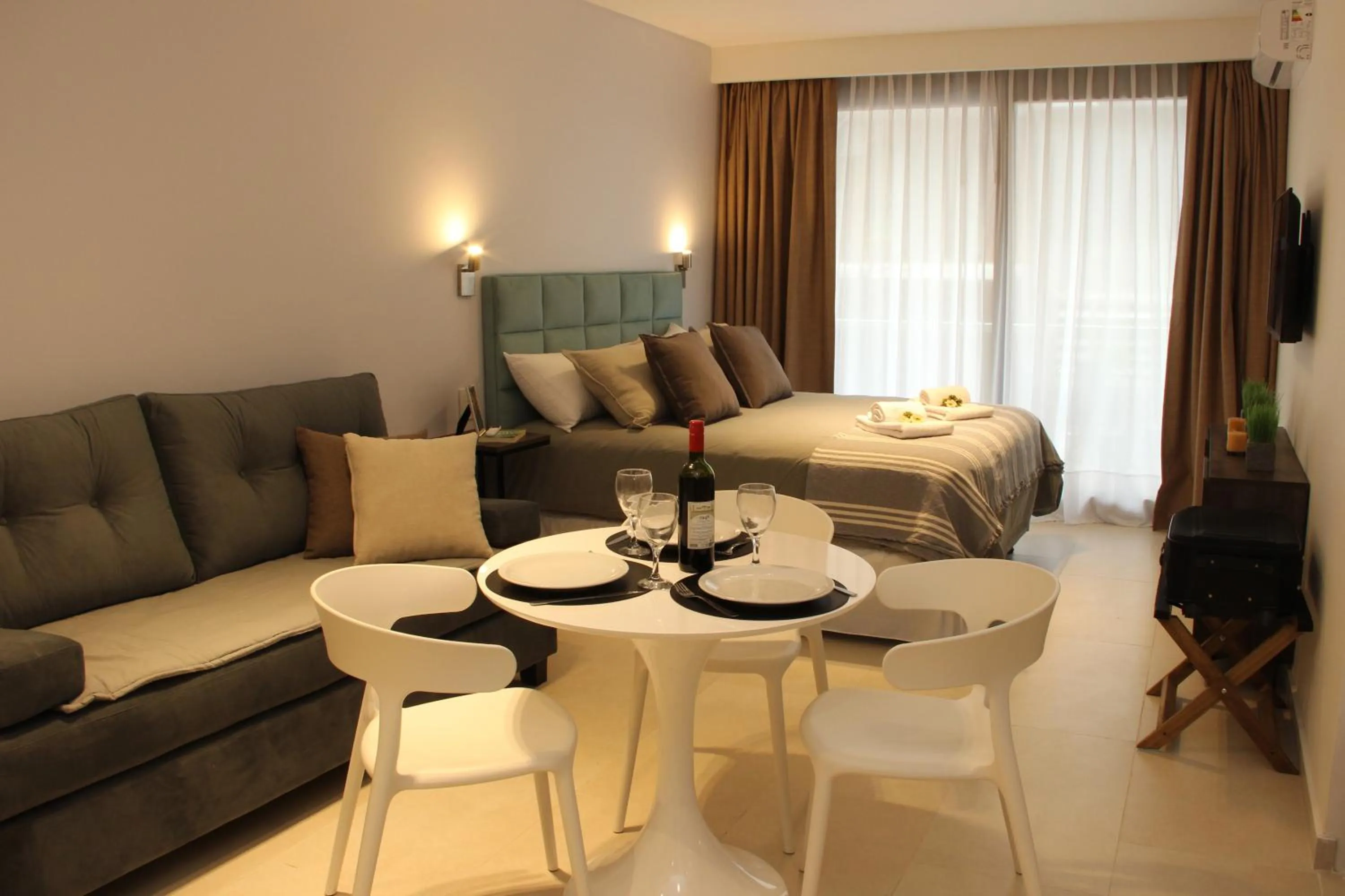 Photo of the whole room, Bed in In House BA - College