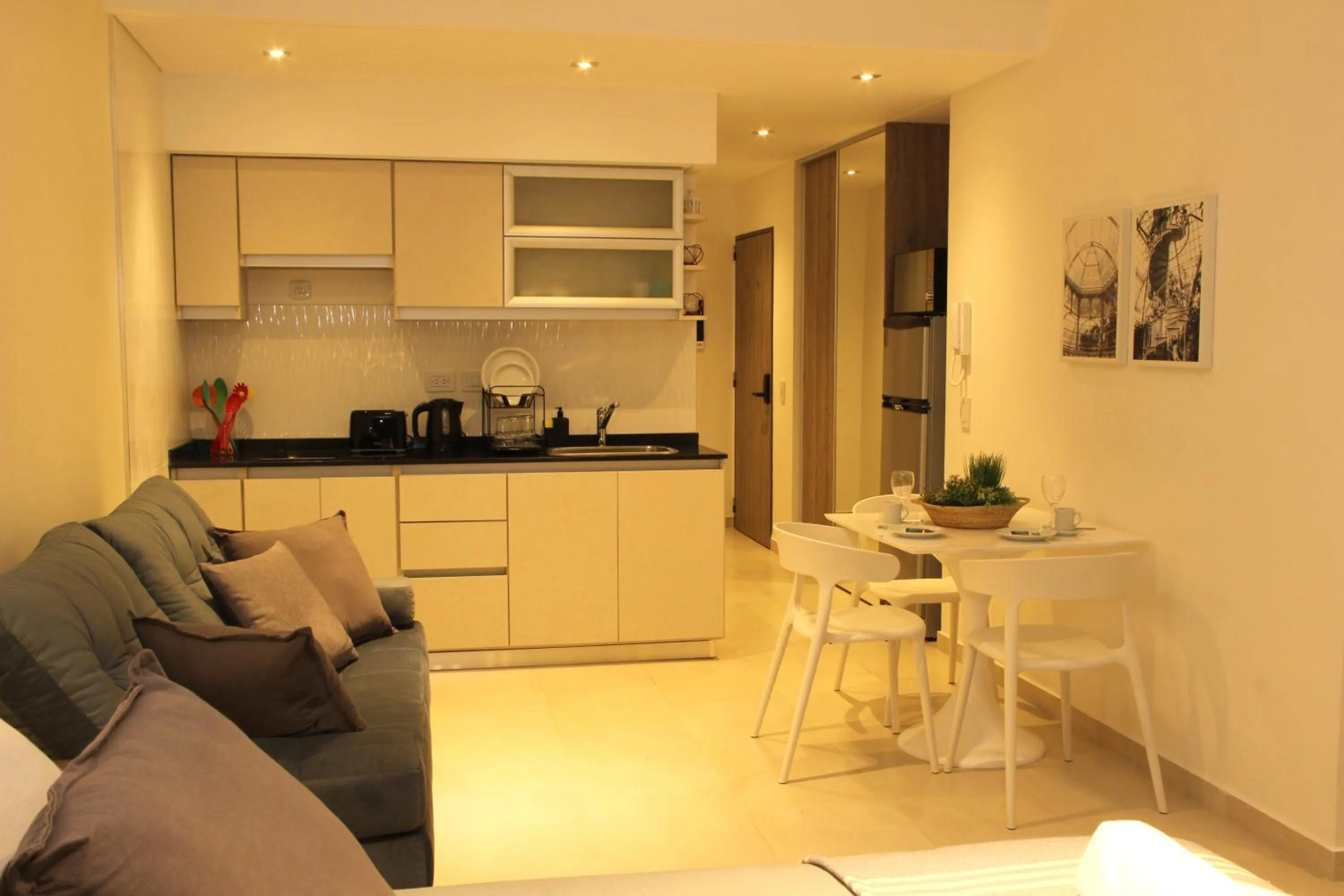 Kitchen or kitchenette in In House BA - College