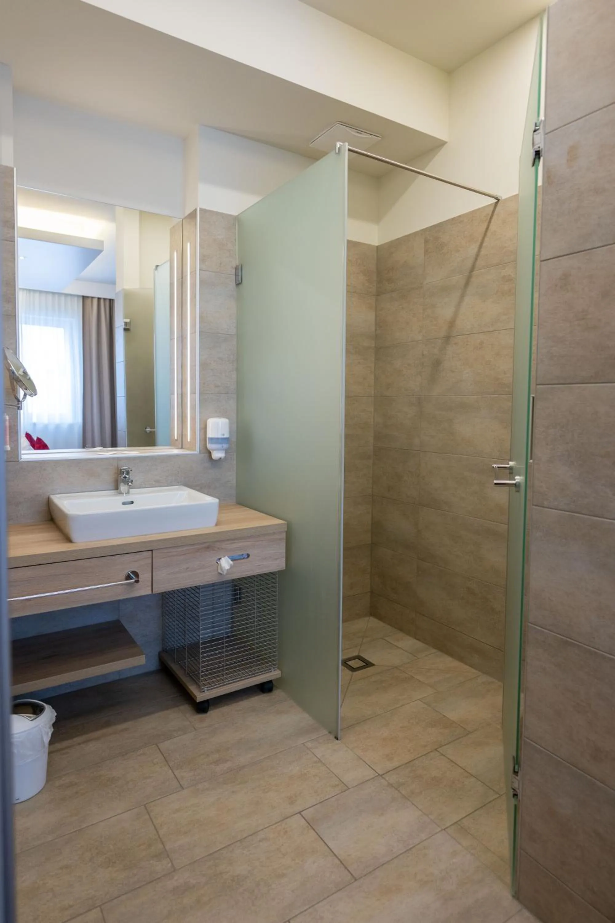 Shower in PM-PremiumAPART Strassgang