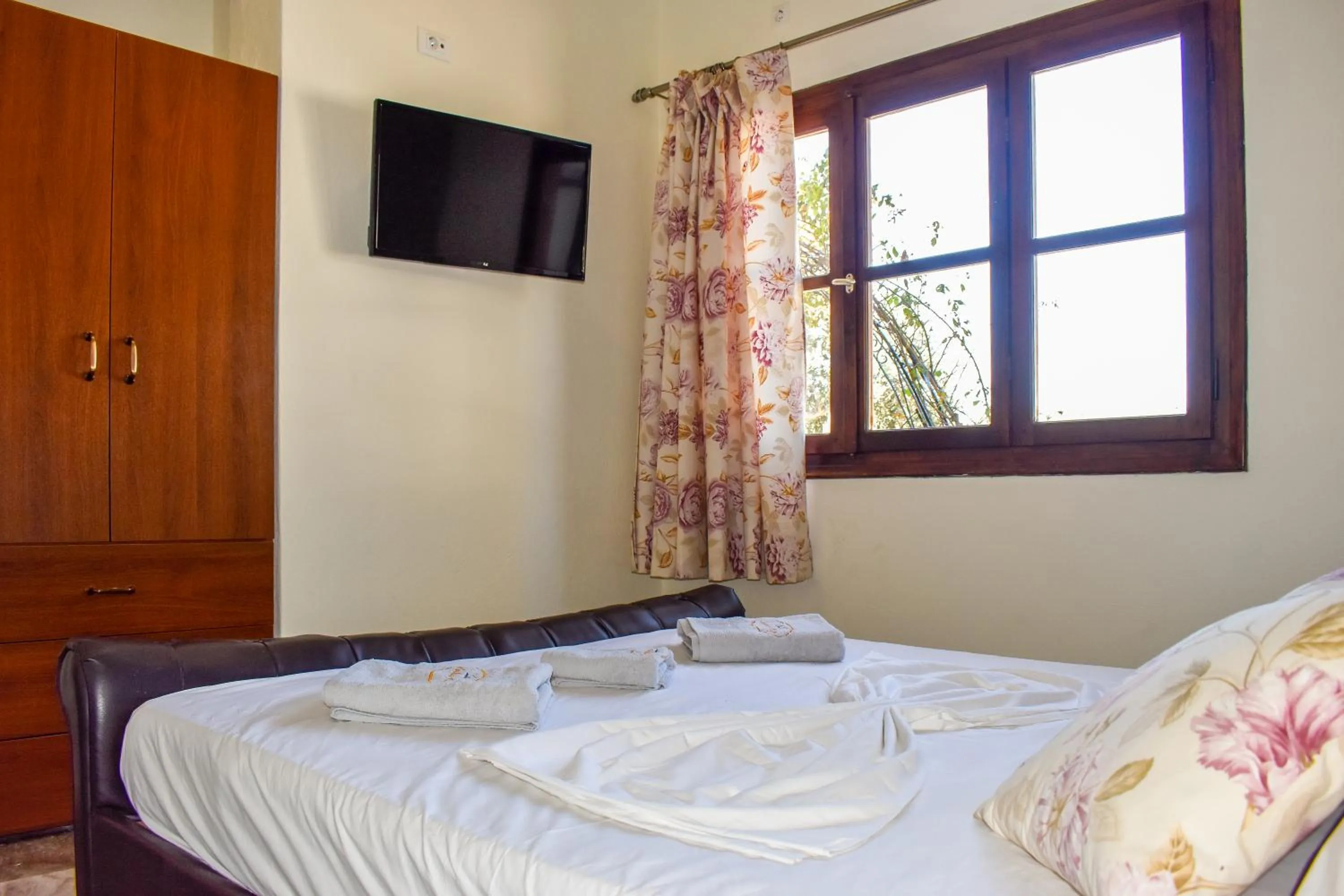 Bedroom, Bed in Koukias Village