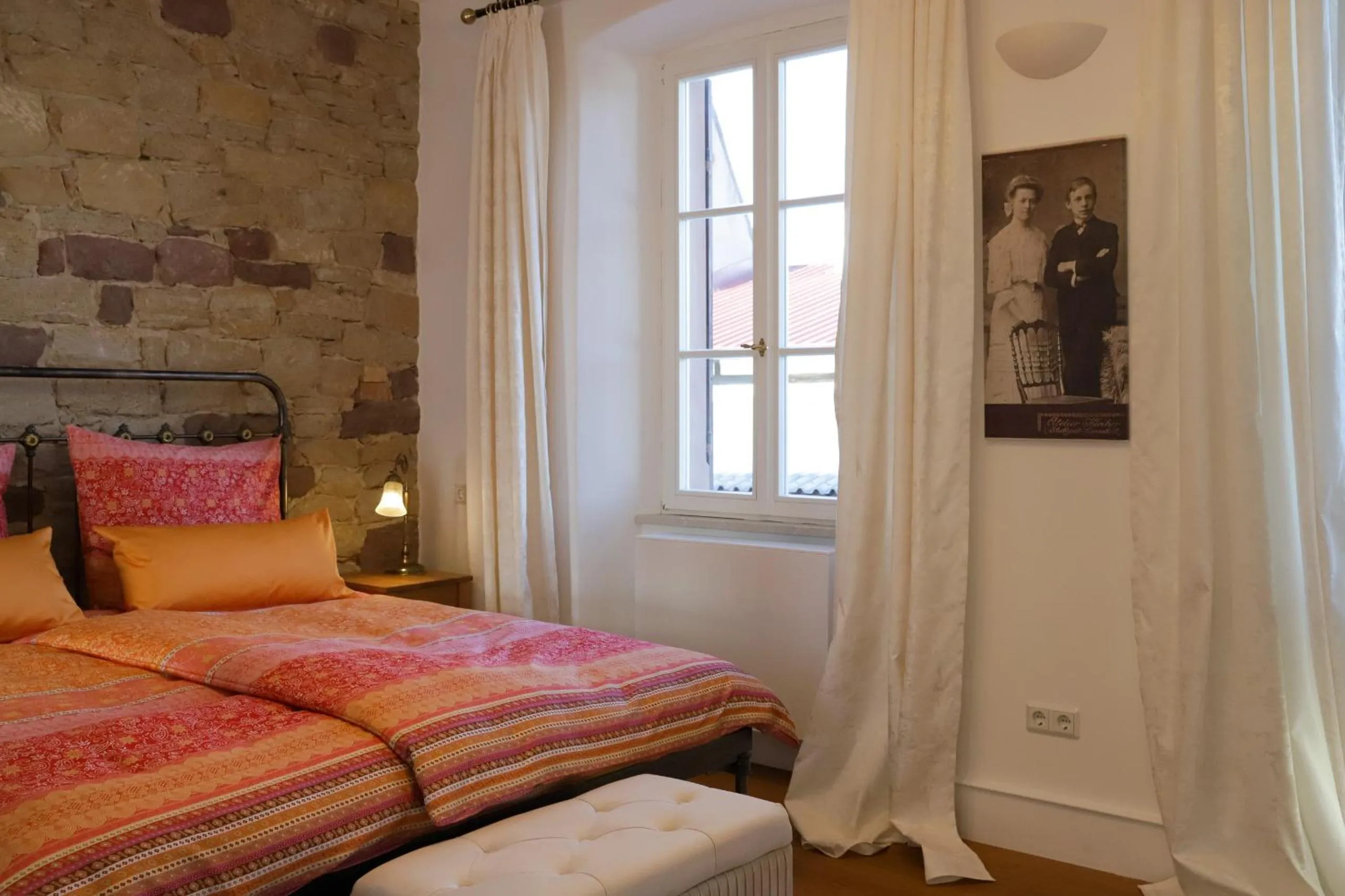 Bed in Boutique-Hotel im Sternenhof