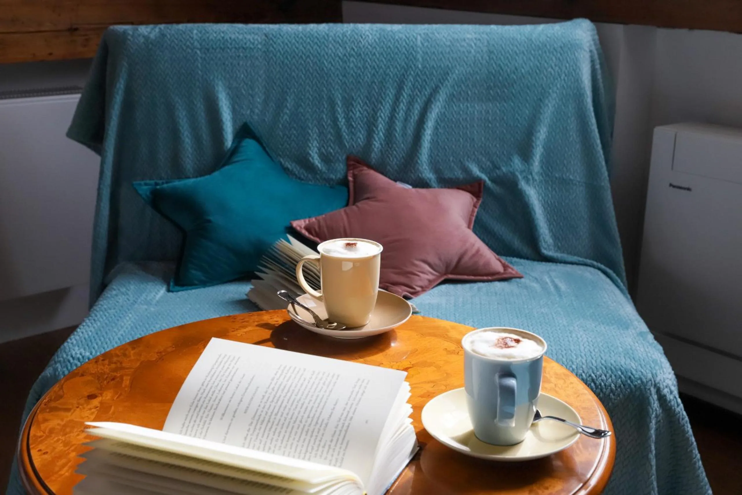 Living room, Bed in Boutique-Hotel im Sternenhof