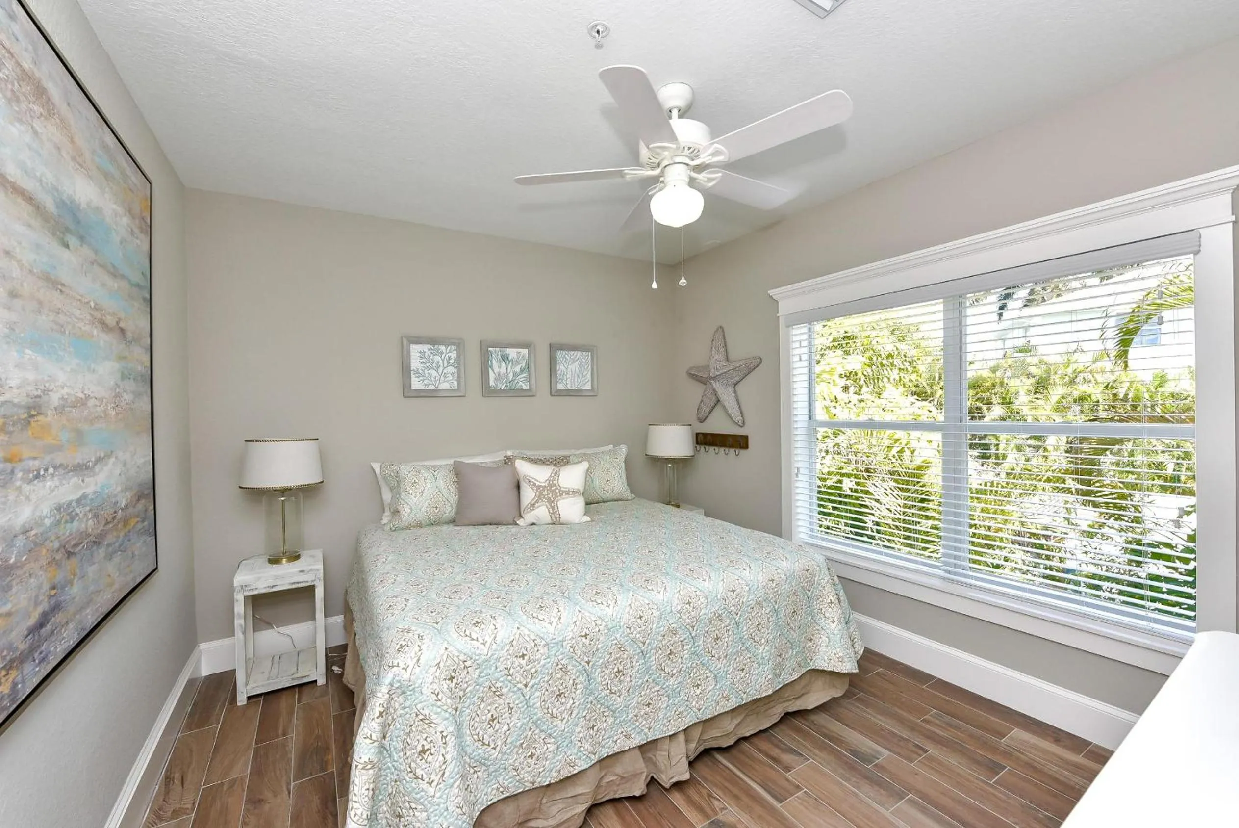 Bed in Surf View