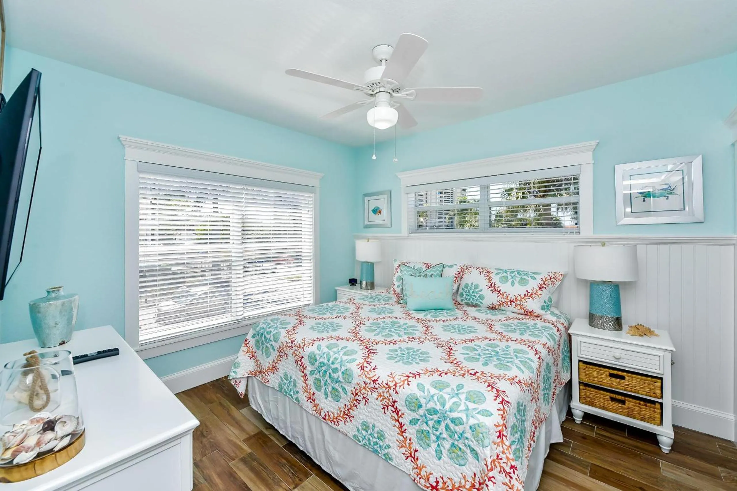 Bed in Surf View