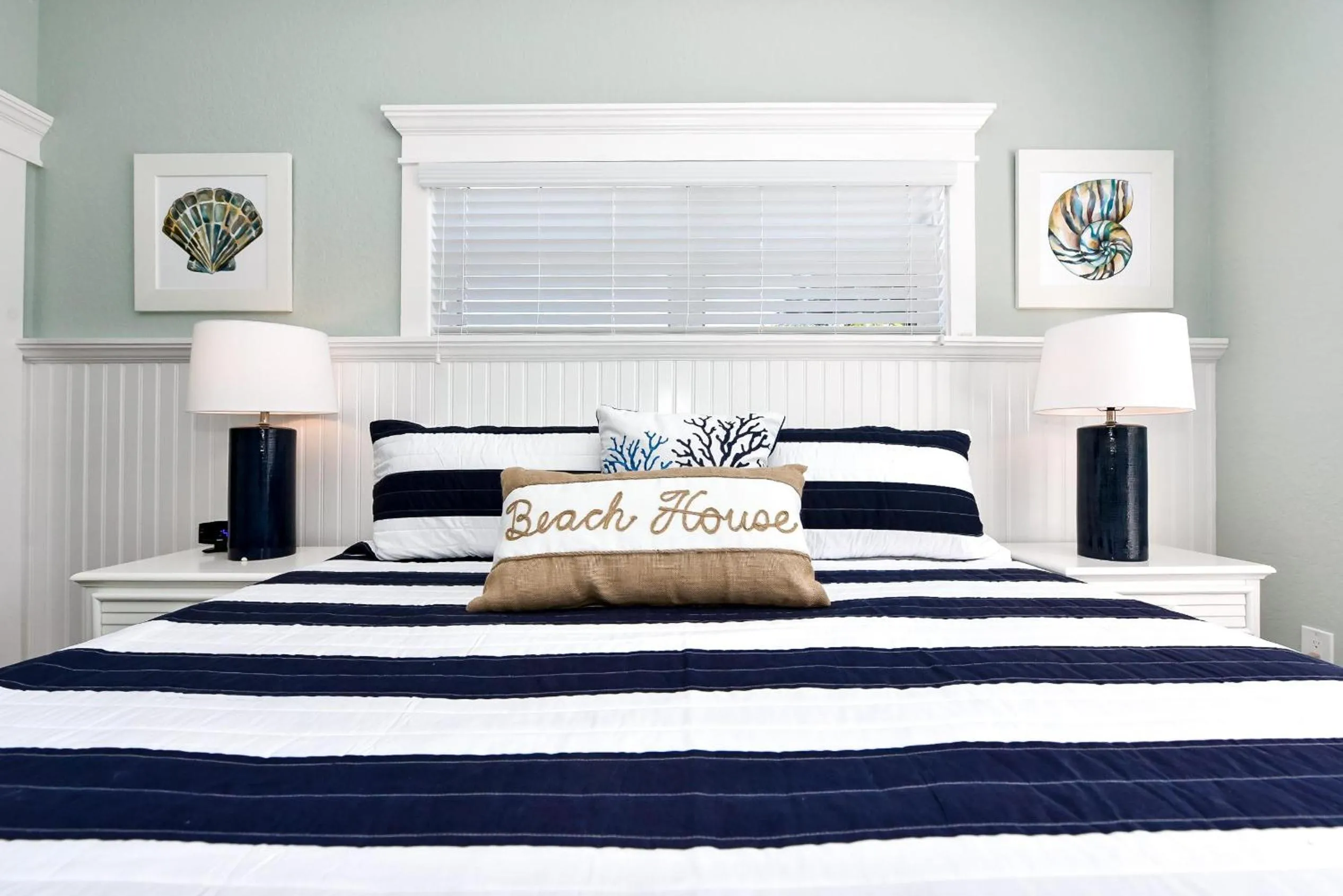 Bed in Surf View