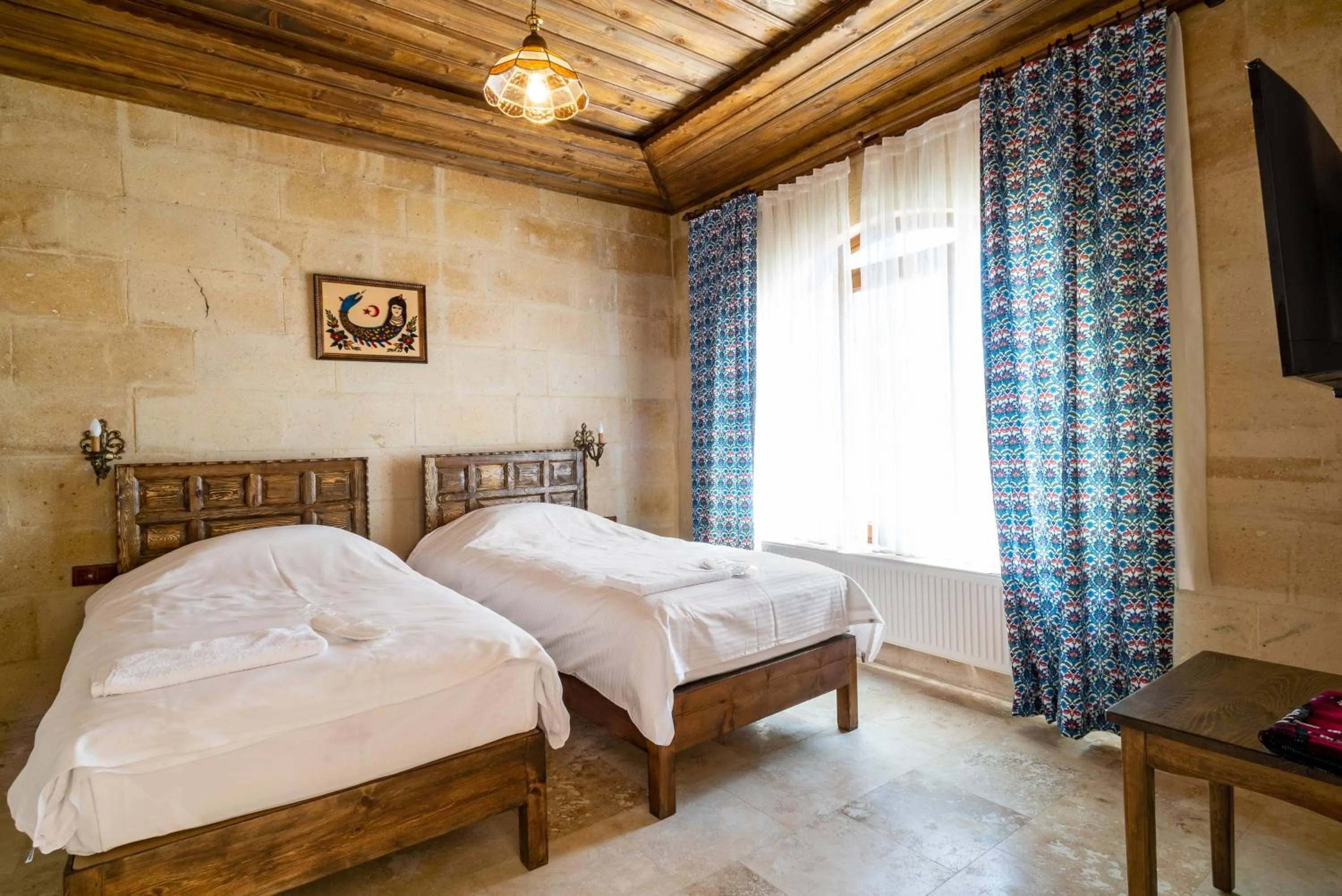 Bed in Cappadocia inans Cave & Swimming Pool Hot