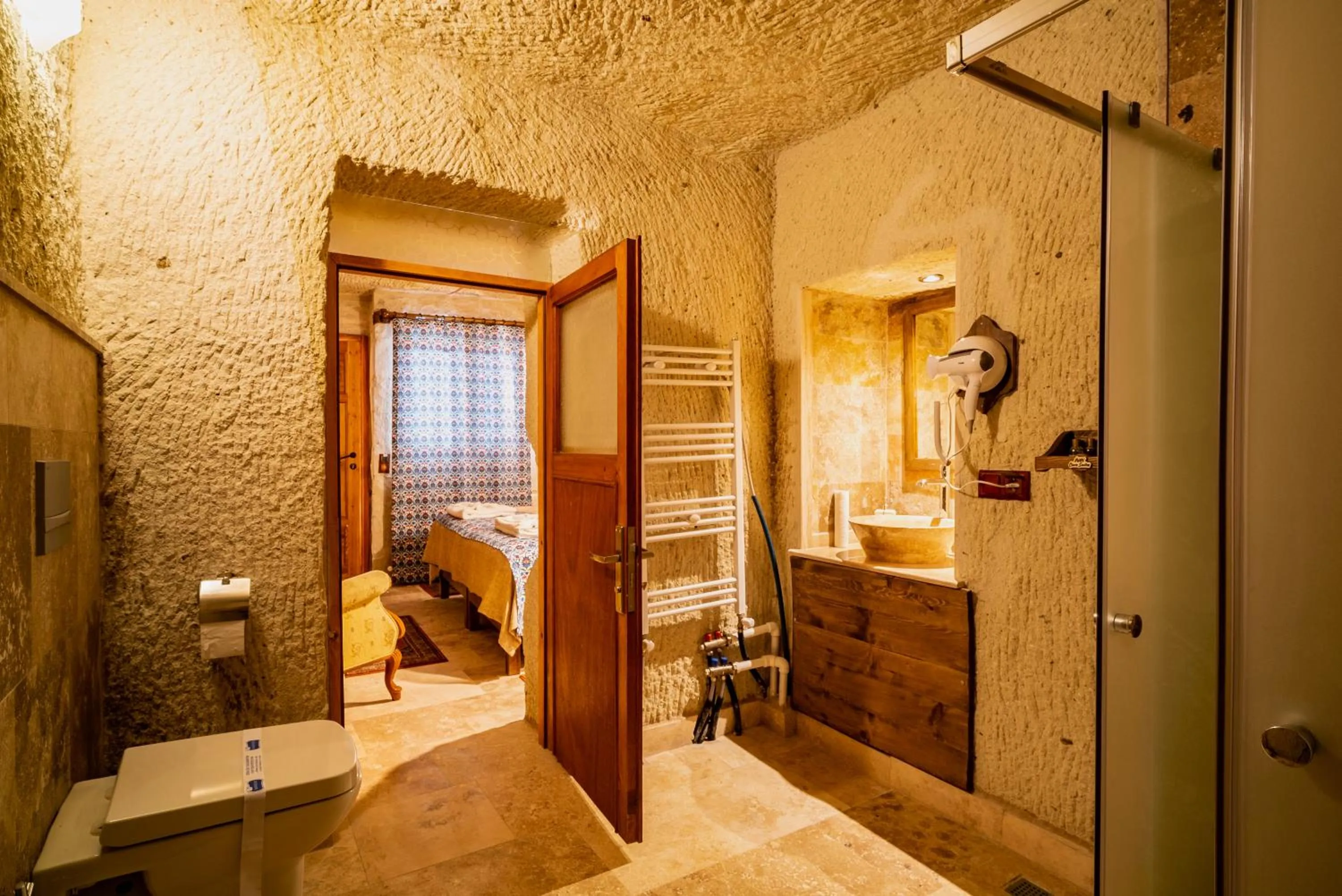 Bathroom in Cappadocia inans Cave & Swimming Pool Hot