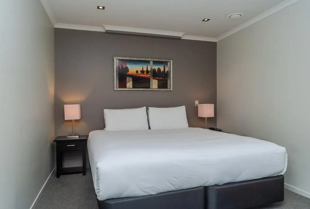 Bed in 70 Tory Apartment Hotel