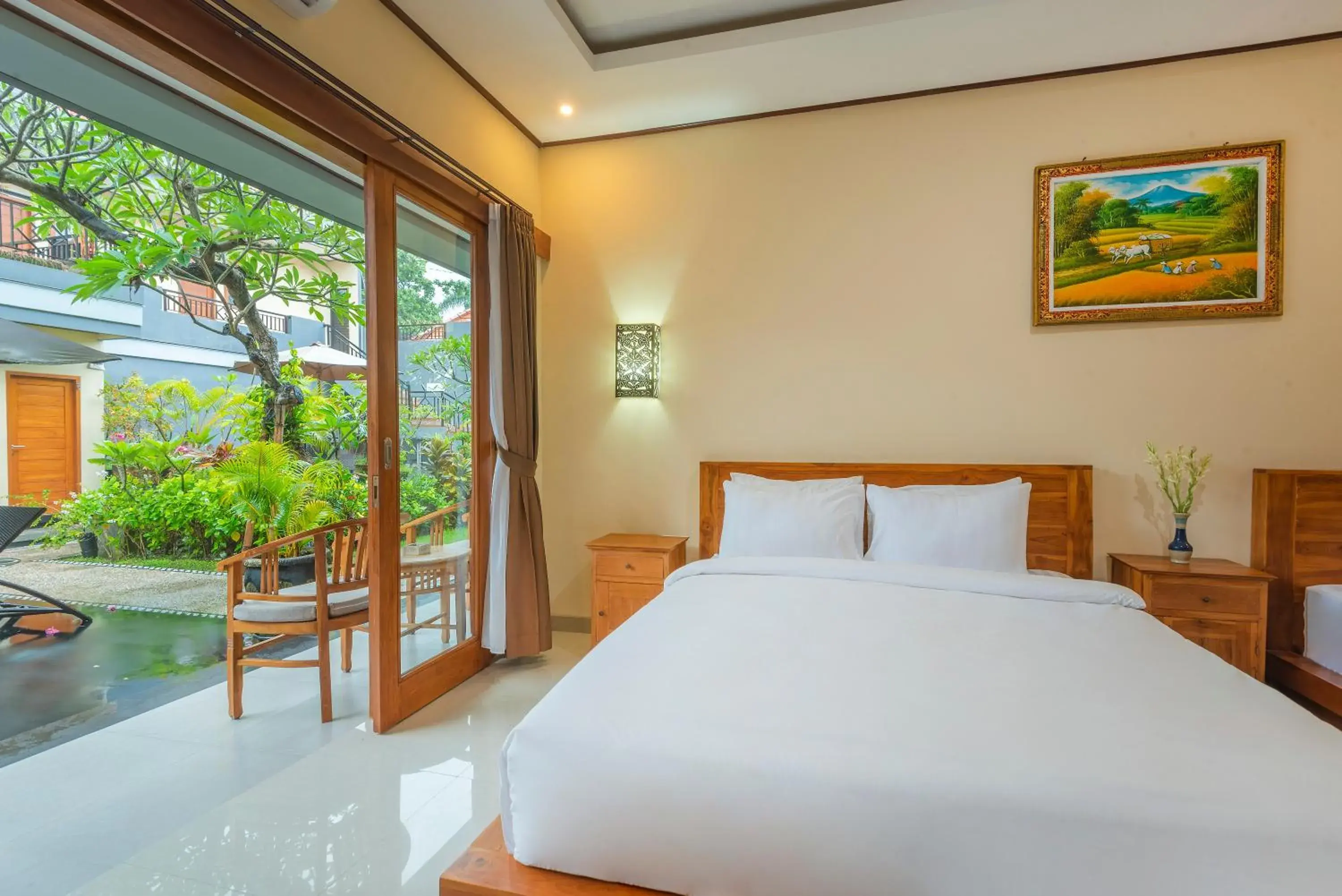 Triple Room - single occupancy in Liliy Guest House Legian near Beach Triple Room - single occupancy in Liliy Guest House Legian near Beach