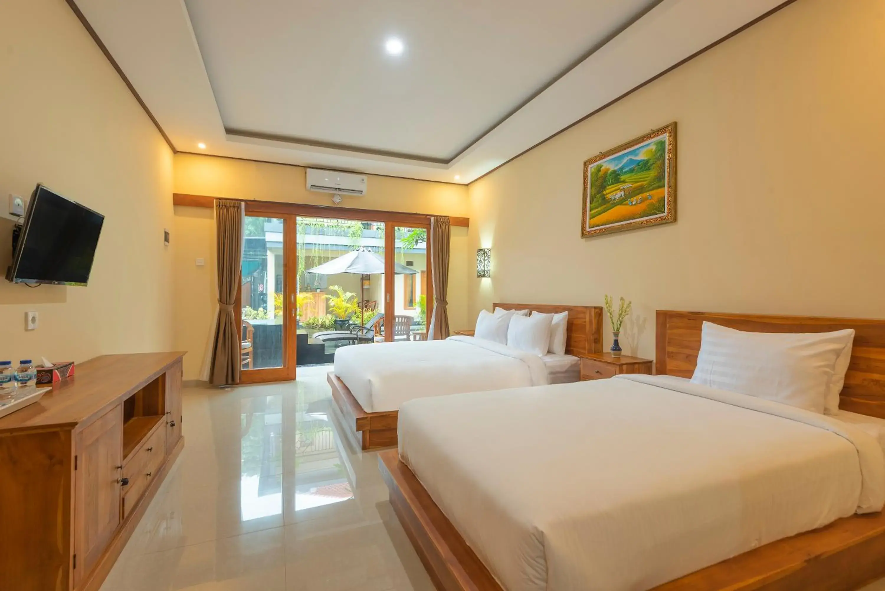 Triple Room - single occupancy in Liliy Guest House Legian Triple Room - single occupancy in Liliy Guest House Legian