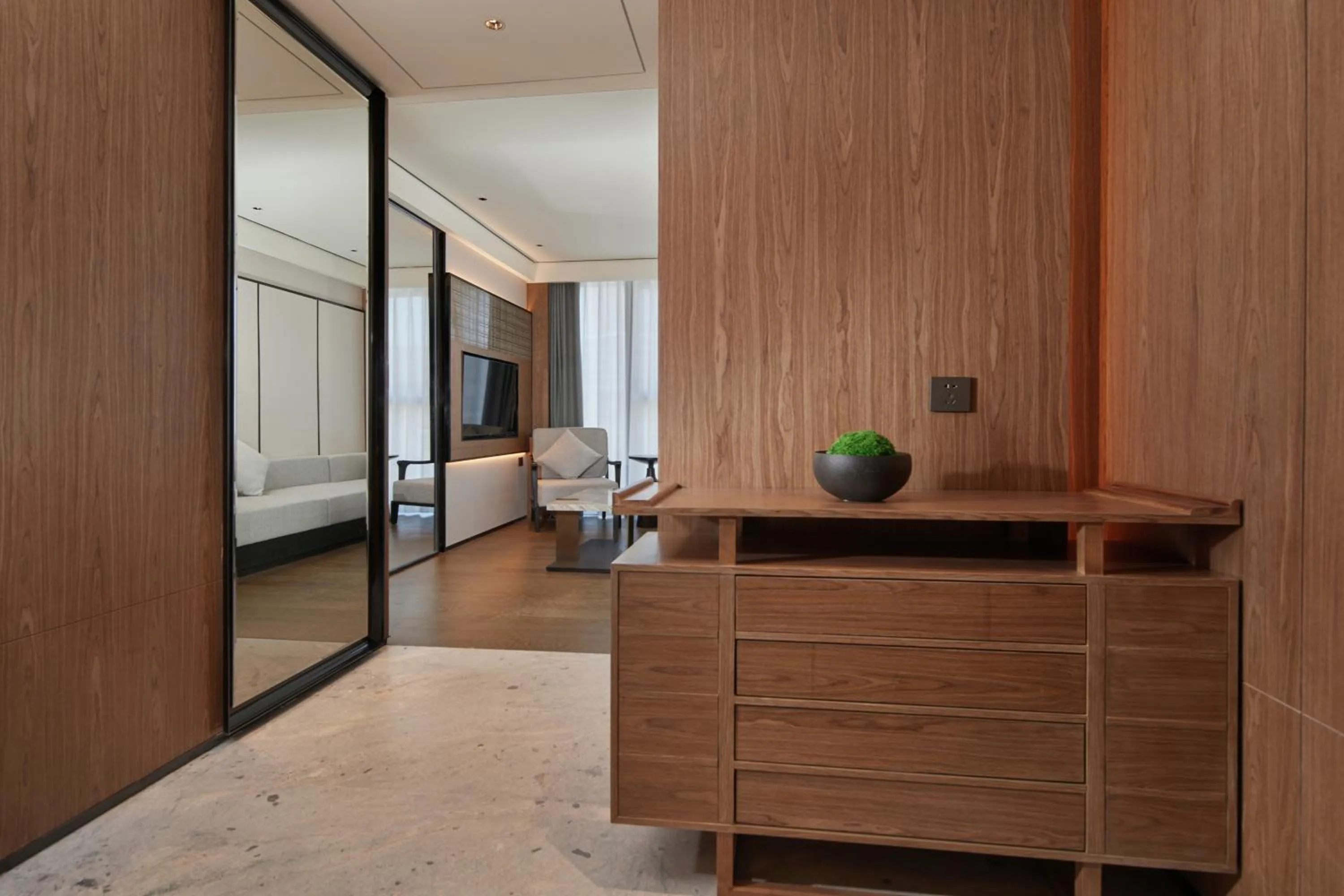 Dongguan Tangxia Huaman Hotel