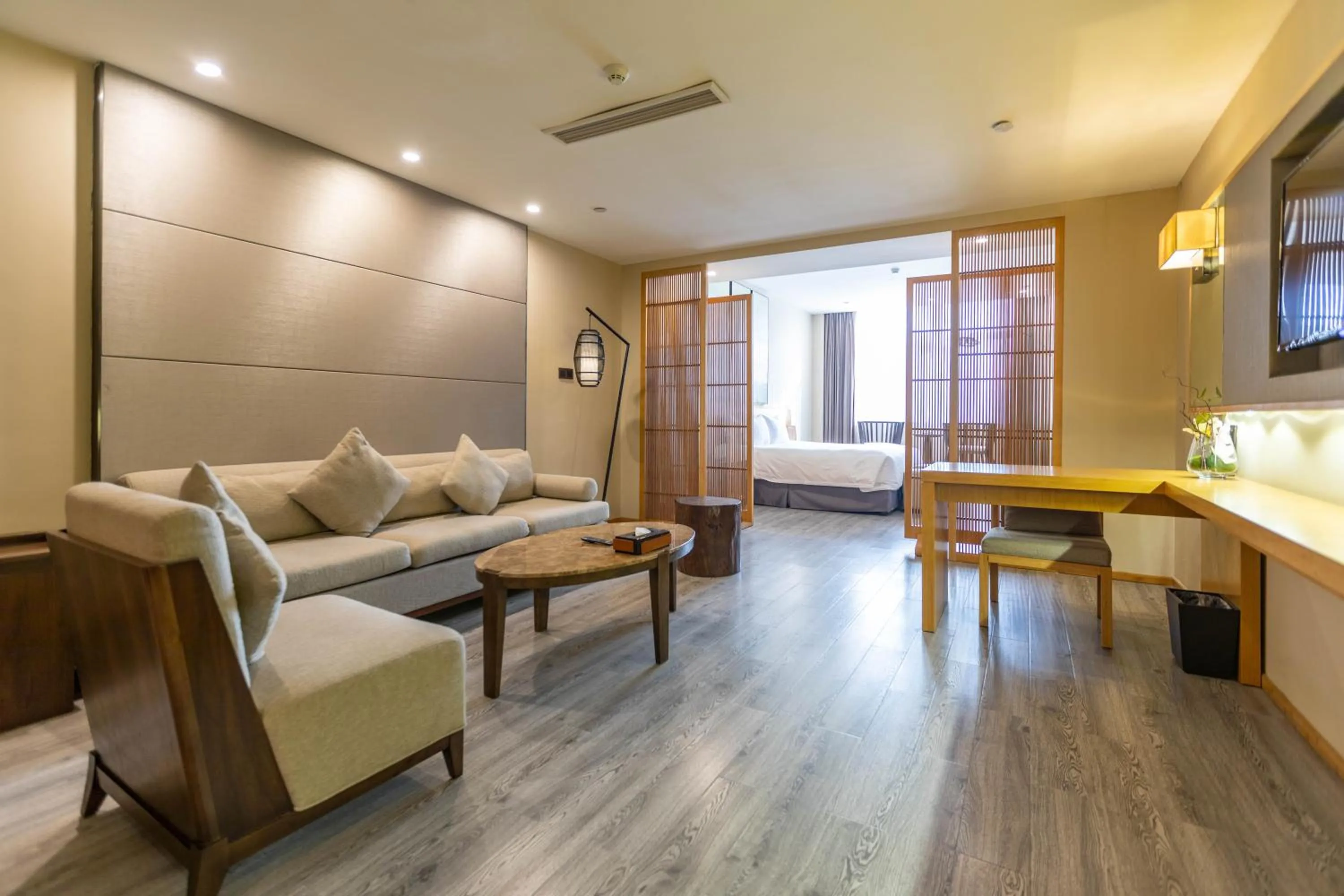 Photo of the whole room in SSAW Boutique Hotel Hangzhou Xixi Nanlu