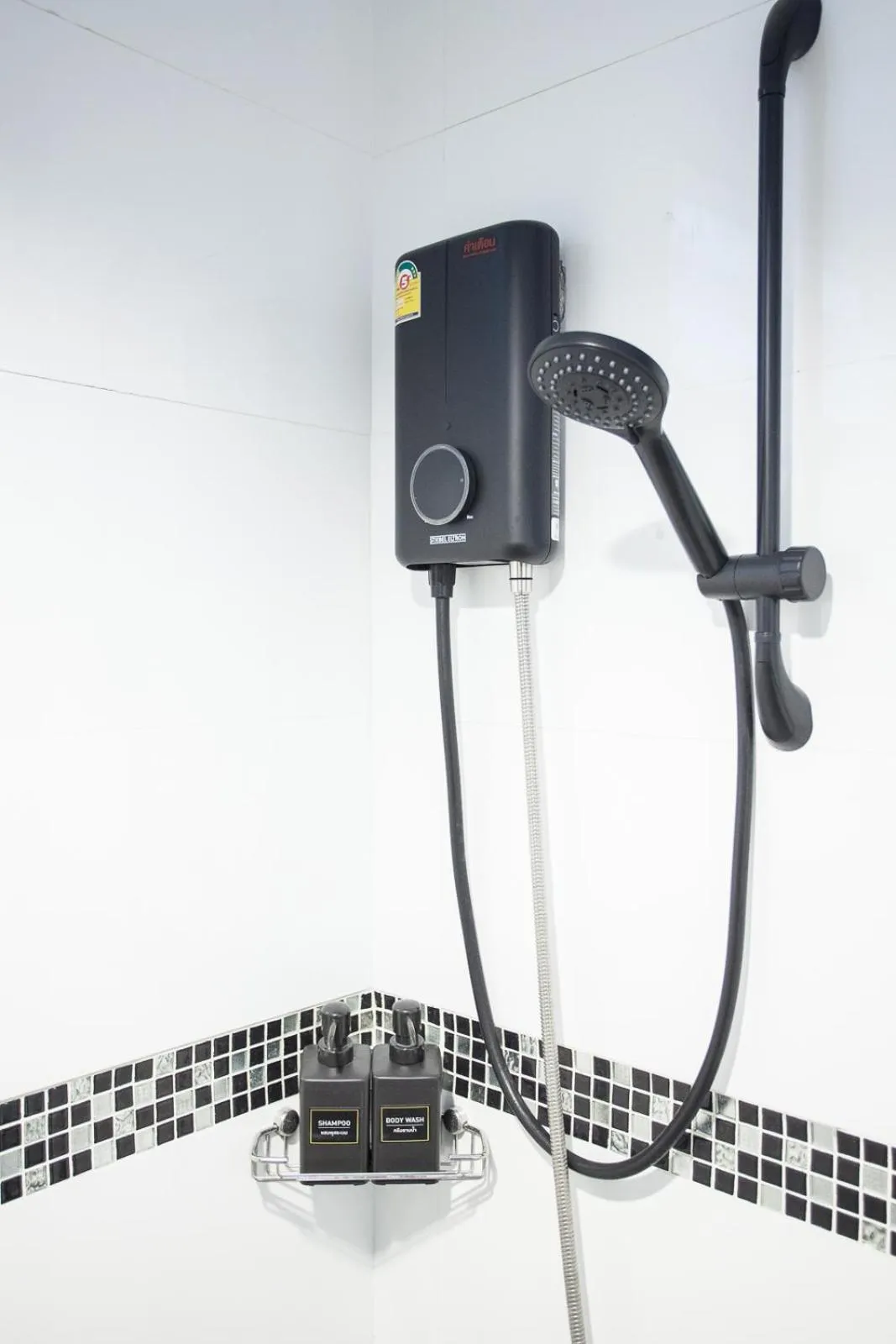 Klaang Muang Hotel (โรงแรมกลางเมือง)