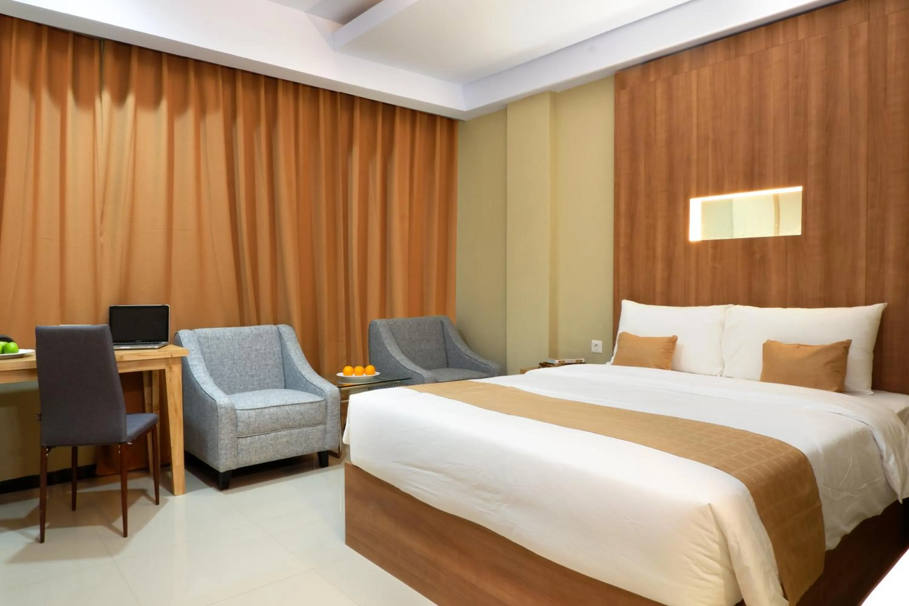 Bed in Sahid Azizah Syariah Hotel and Convention Kendari