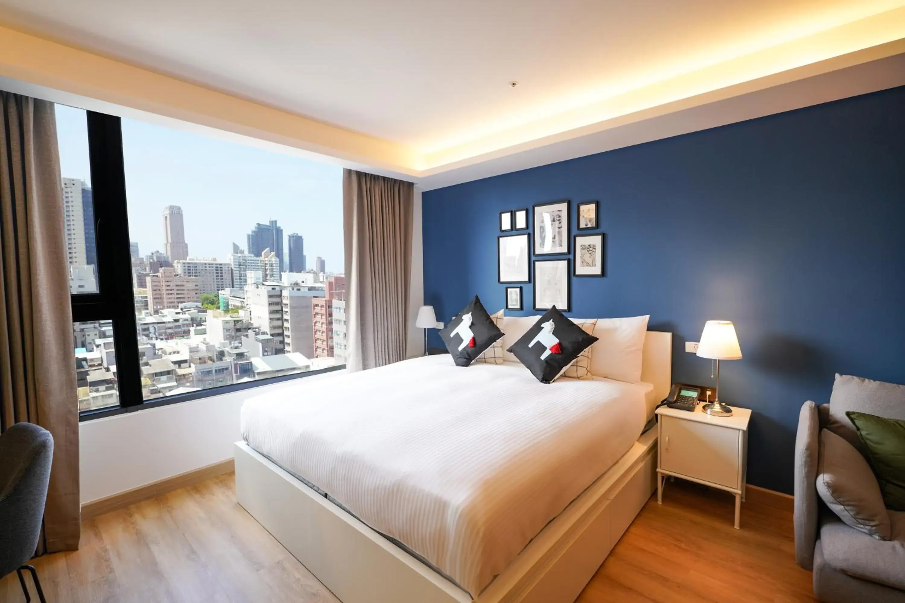 Theme Double Room A in Fullon Poshtel - Kaohsiung Theme Double Room A in Fullon Poshtel - Kaohsiung