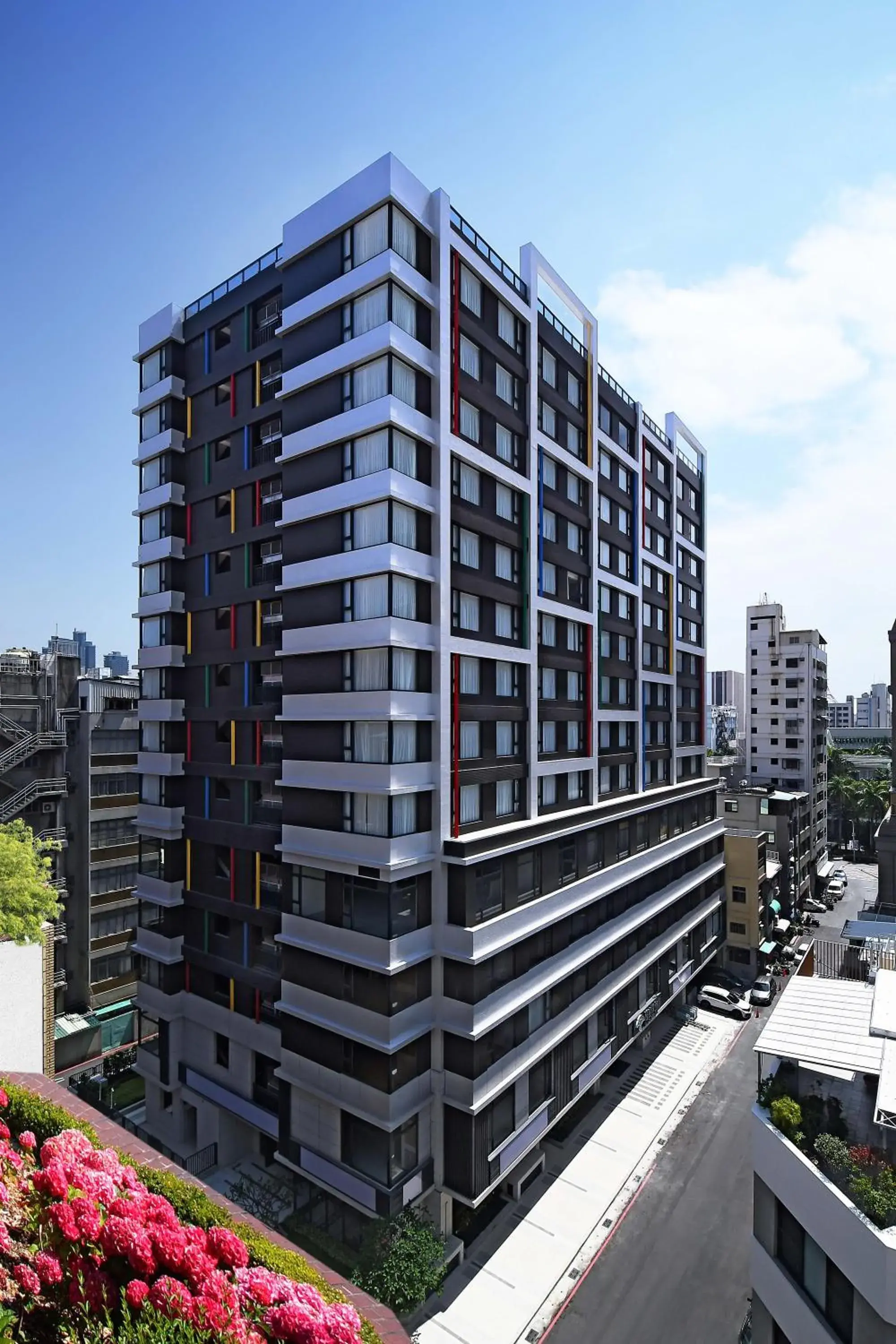 Property building in Fullon Poshtel - Kaohsiung Property building in Fullon Poshtel - Kaohsiung