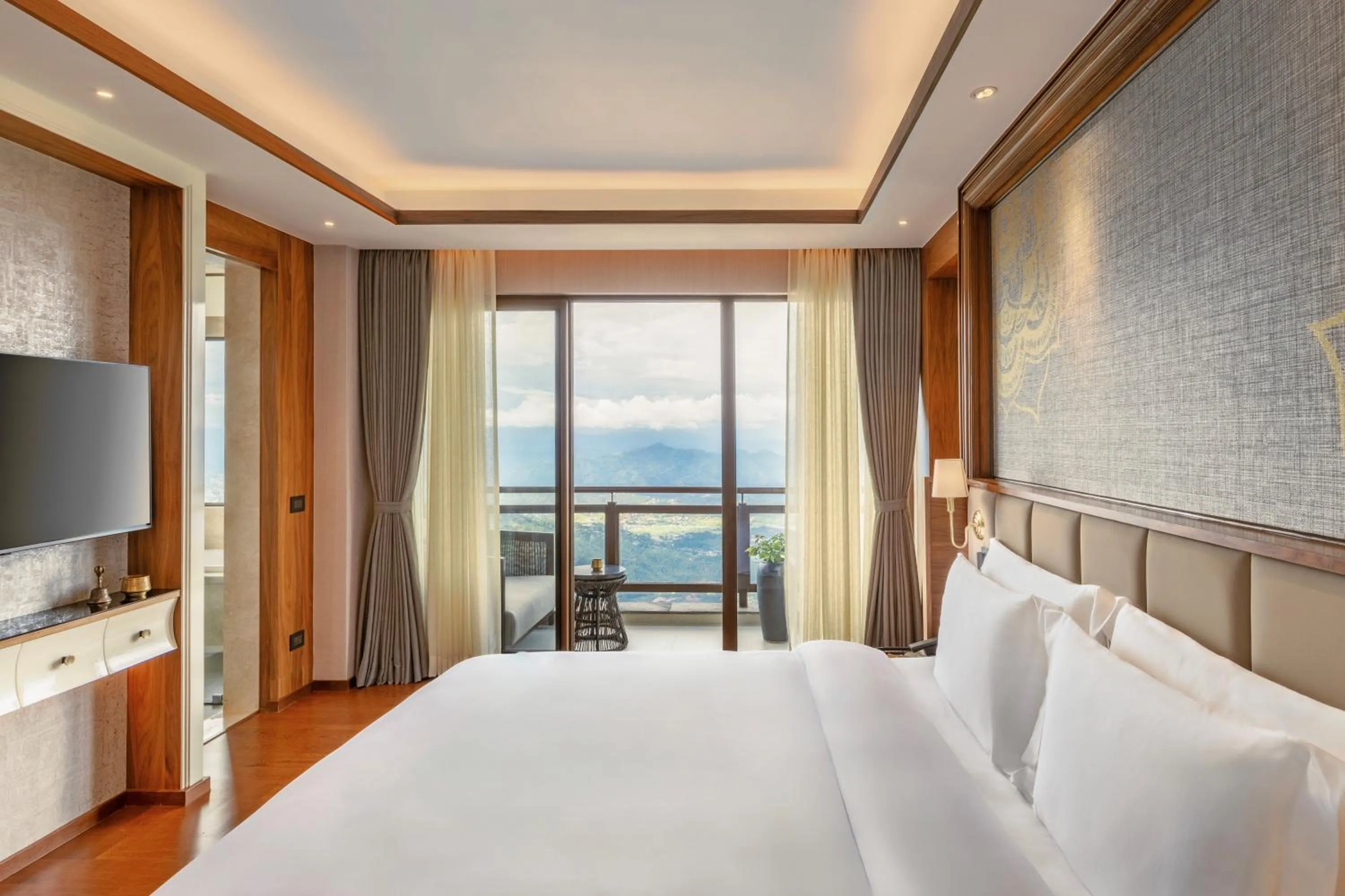 Bed in Dusit Thani Himalayan Resort Dhulikhel, Nepal