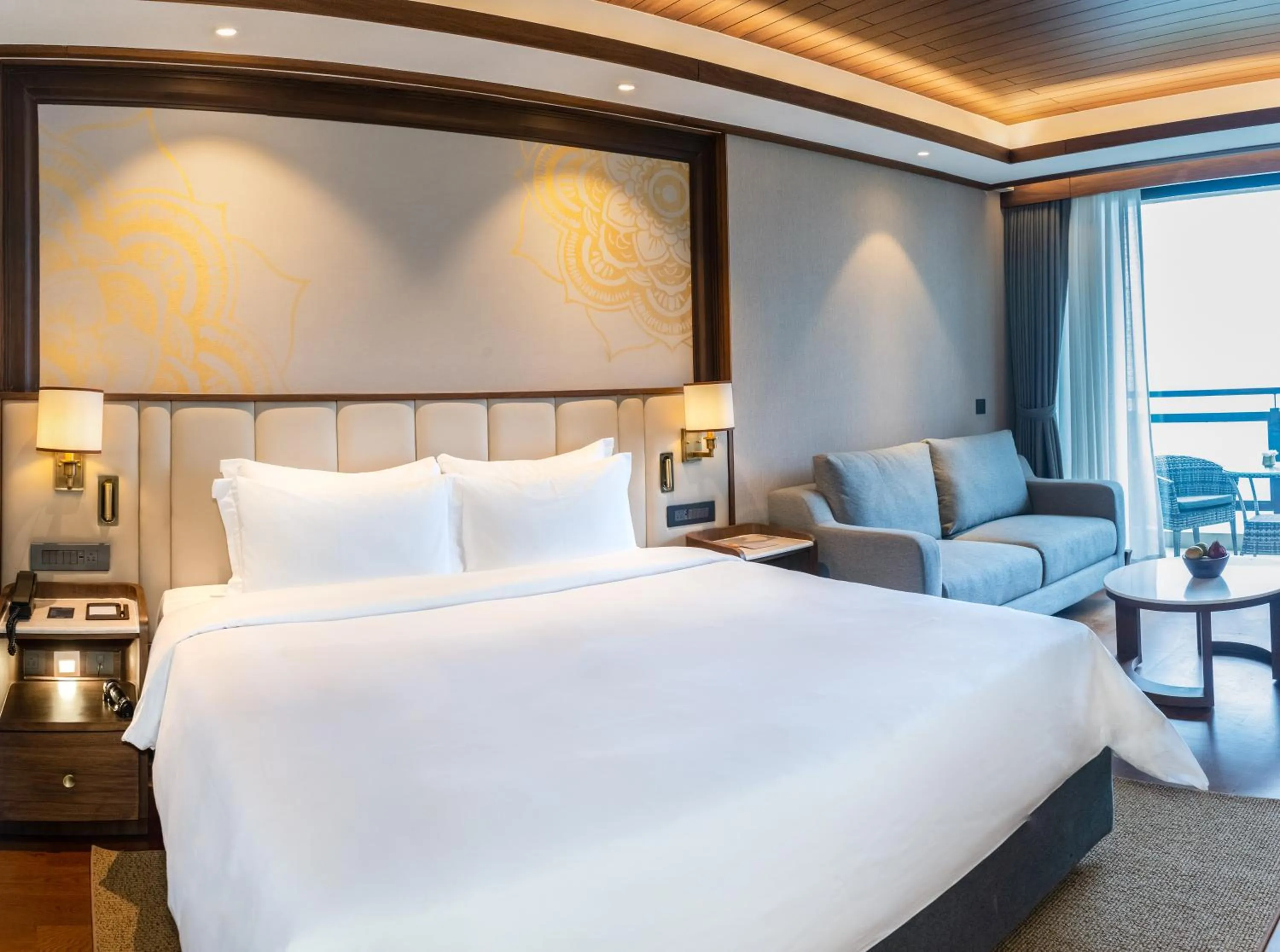 Bed in Dusit Thani Himalayan Resort Dhulikhel, Nepal