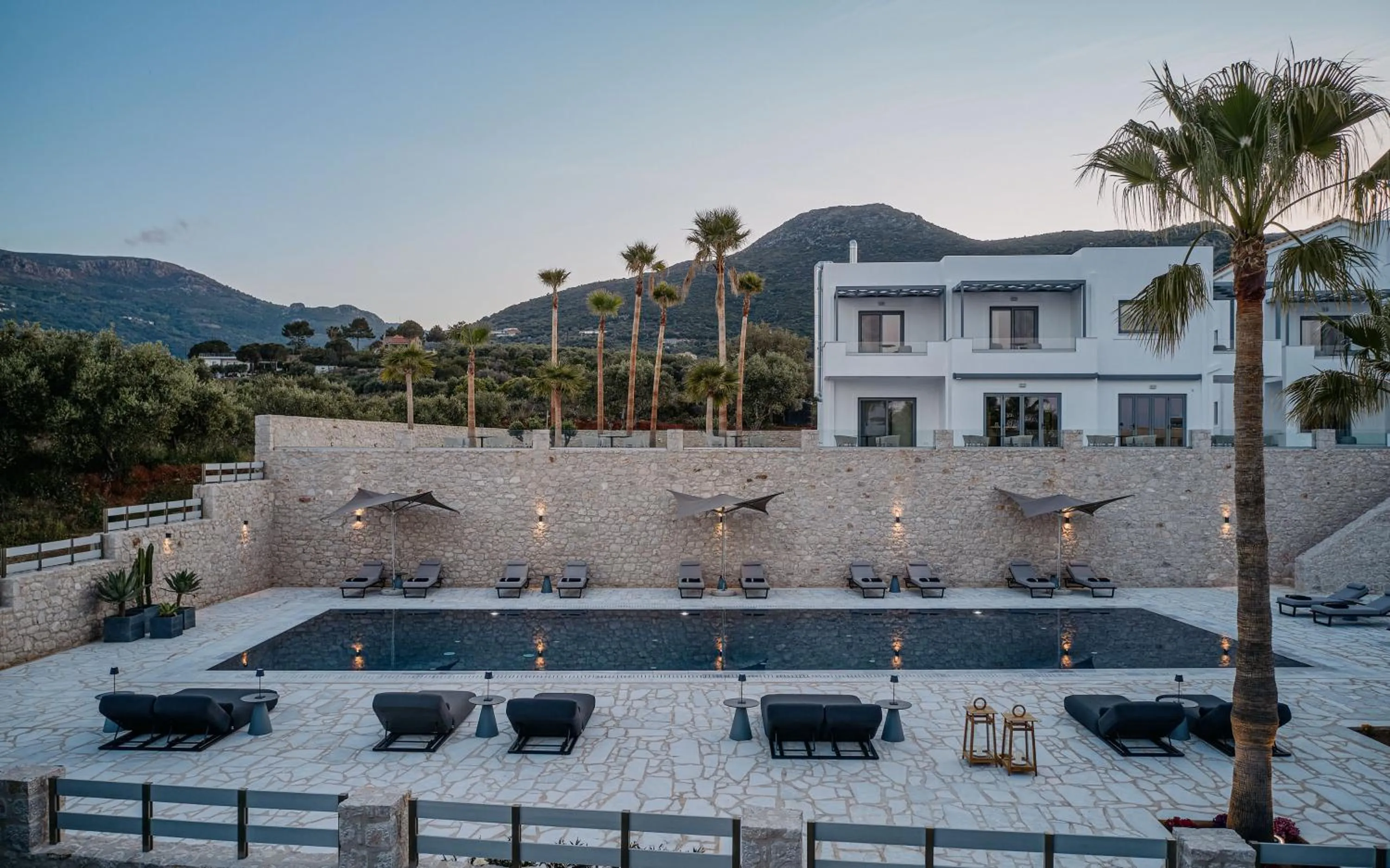 Property building in Quattro Suites