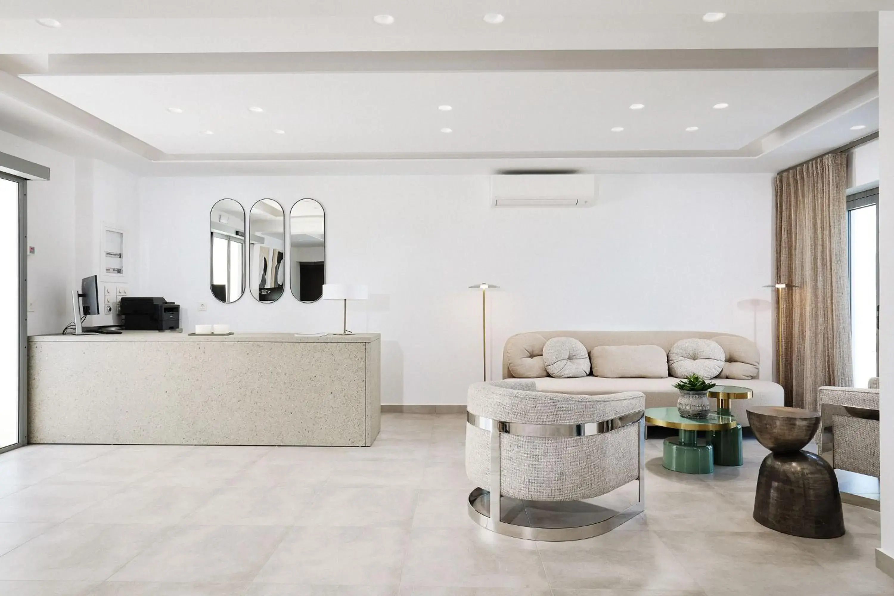 Lobby or reception in Quattro Suites Lobby or reception in Quattro Suites