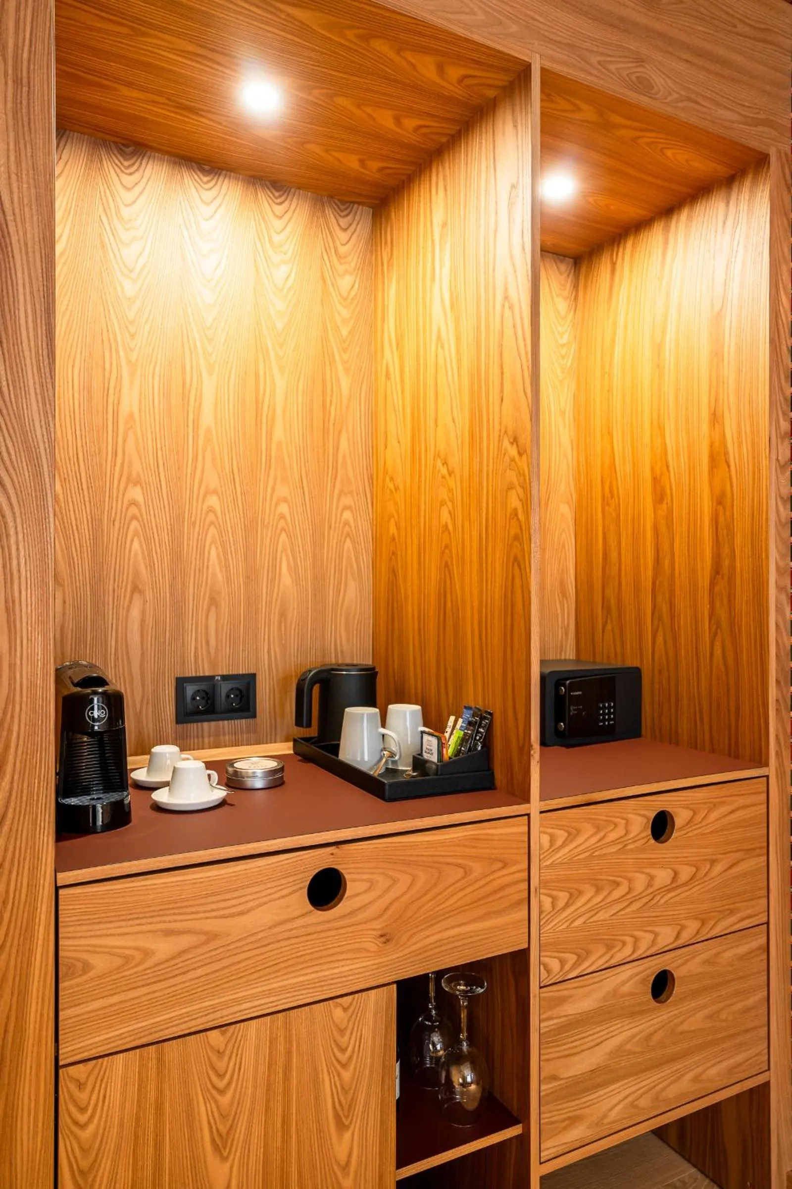 Coffee/tea facilities in Aston Hotel Riga