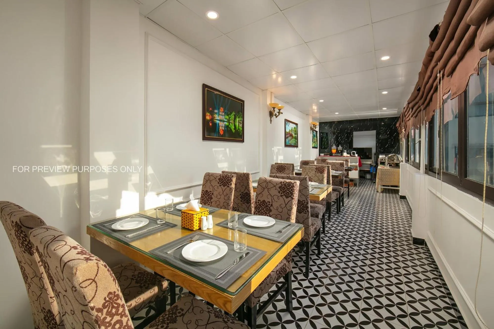 Restaurant/places to eat in Silk Castle Hotel & Spa - Hanoi Old quarter