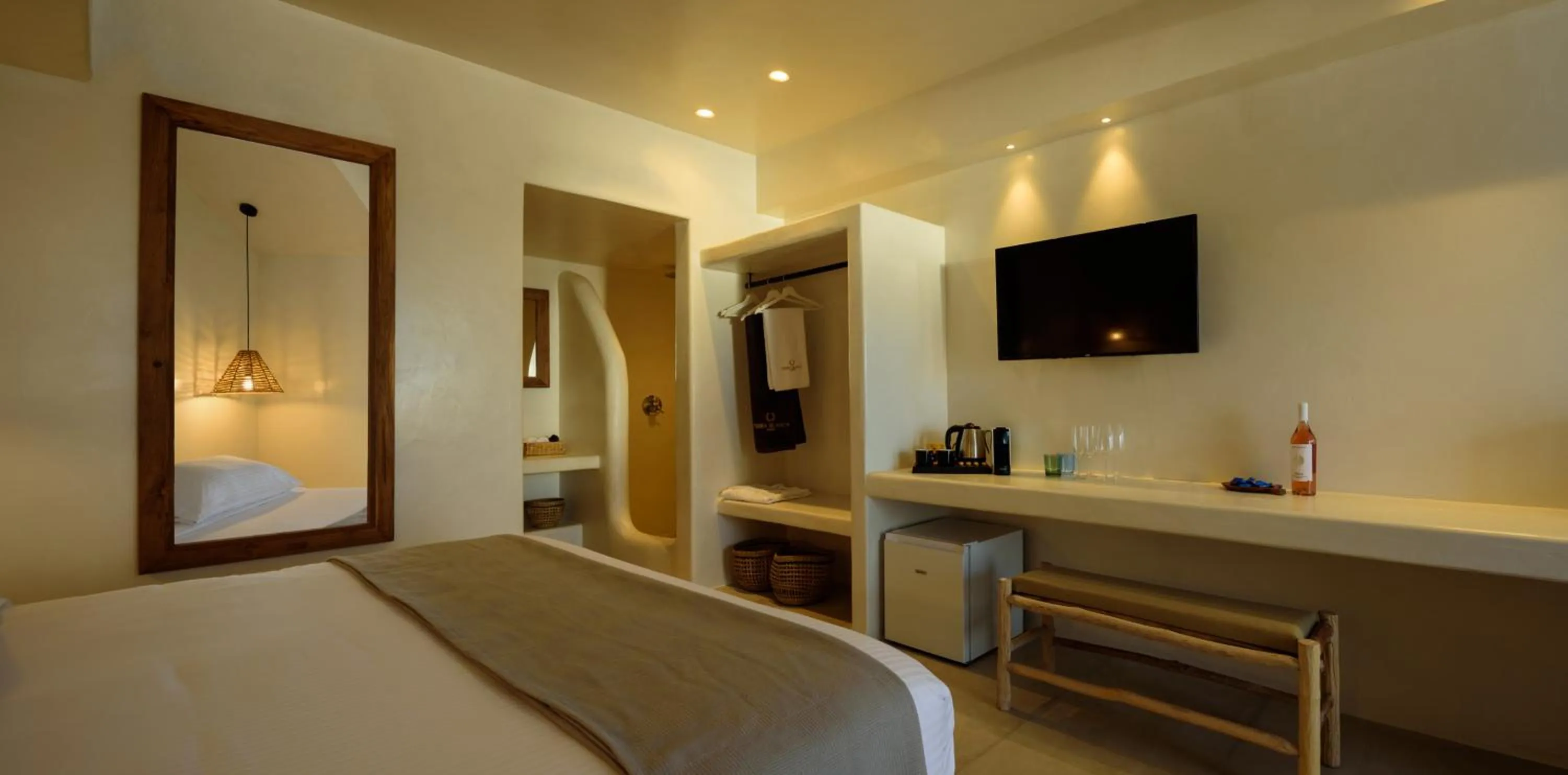 TV and multimedia, Bed in Terra Blanca Suites