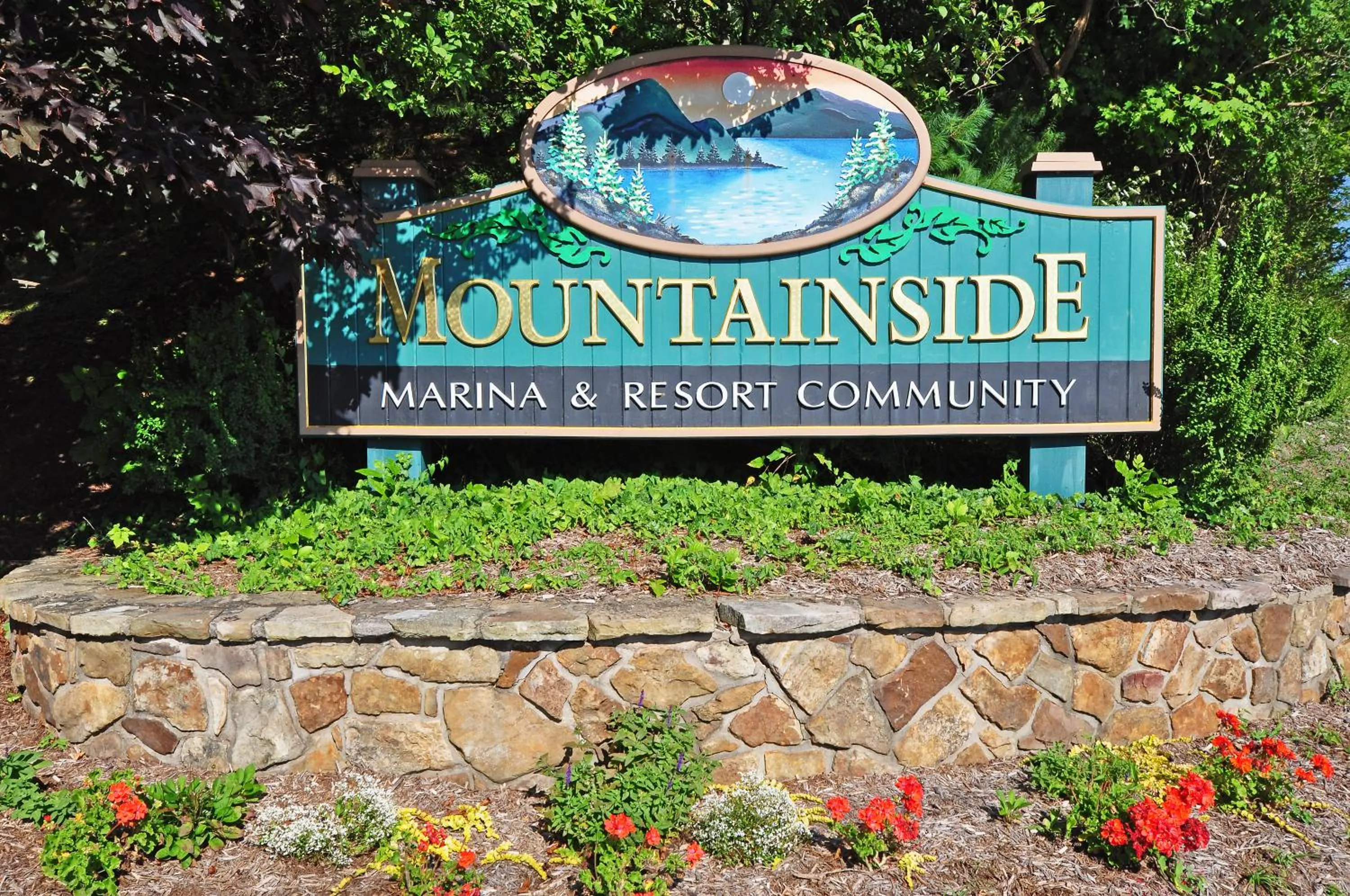 Property building in Mountain Freedom